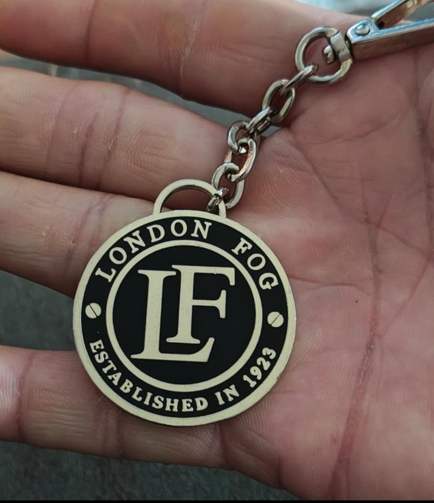 London Fog Logo Gold Tone Black Enamel Keychain/Bag Charm/Fob