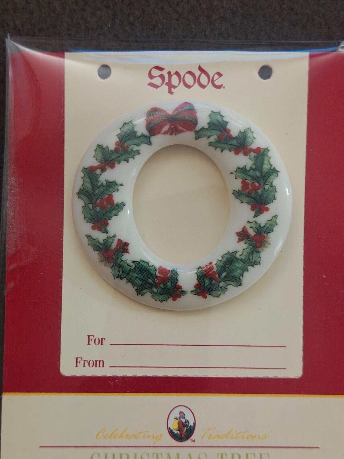 2004 Spode Christmas Tree Cheer Fine Porcelain Pin Featuring a Holiday Wreath