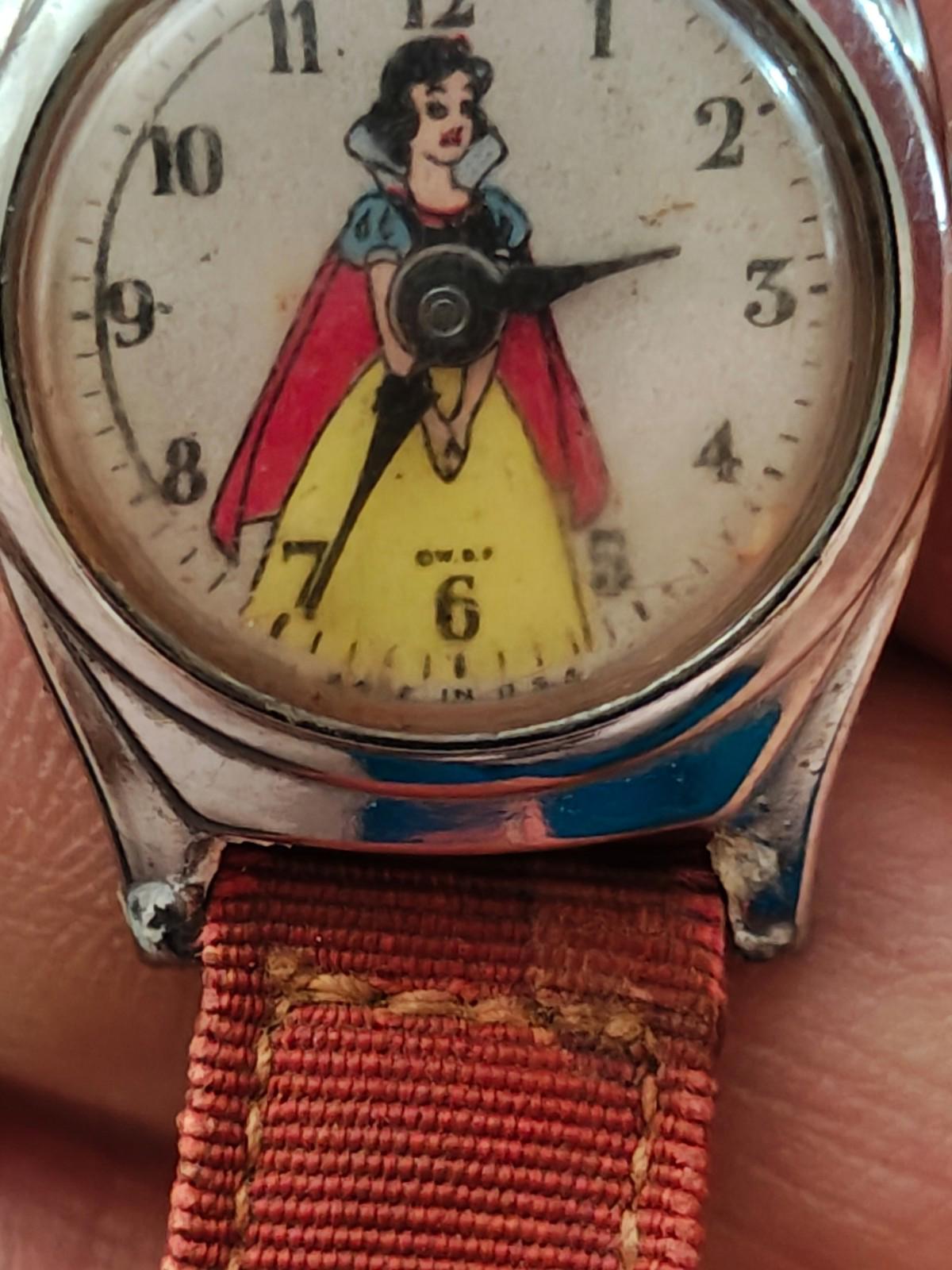 1950s Rare US Time Walt Disney Snow White Mechanical Hand Winding Ladies Watch