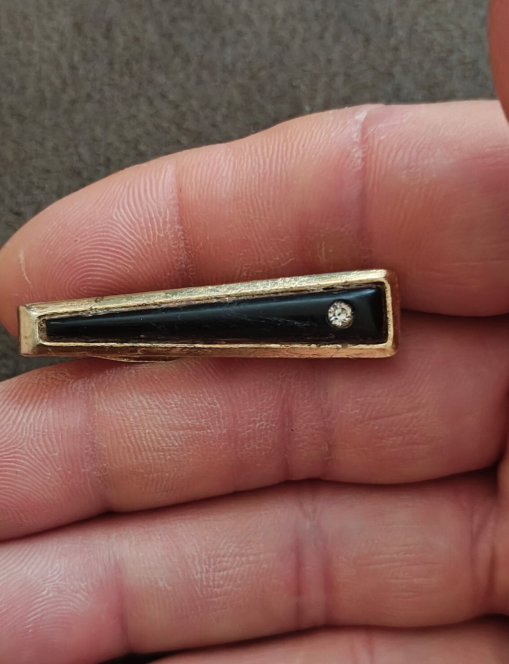 1950s/60 Gold Tone Tapered Black Inlay Tie Clip With Clear Faux Diamond Accent