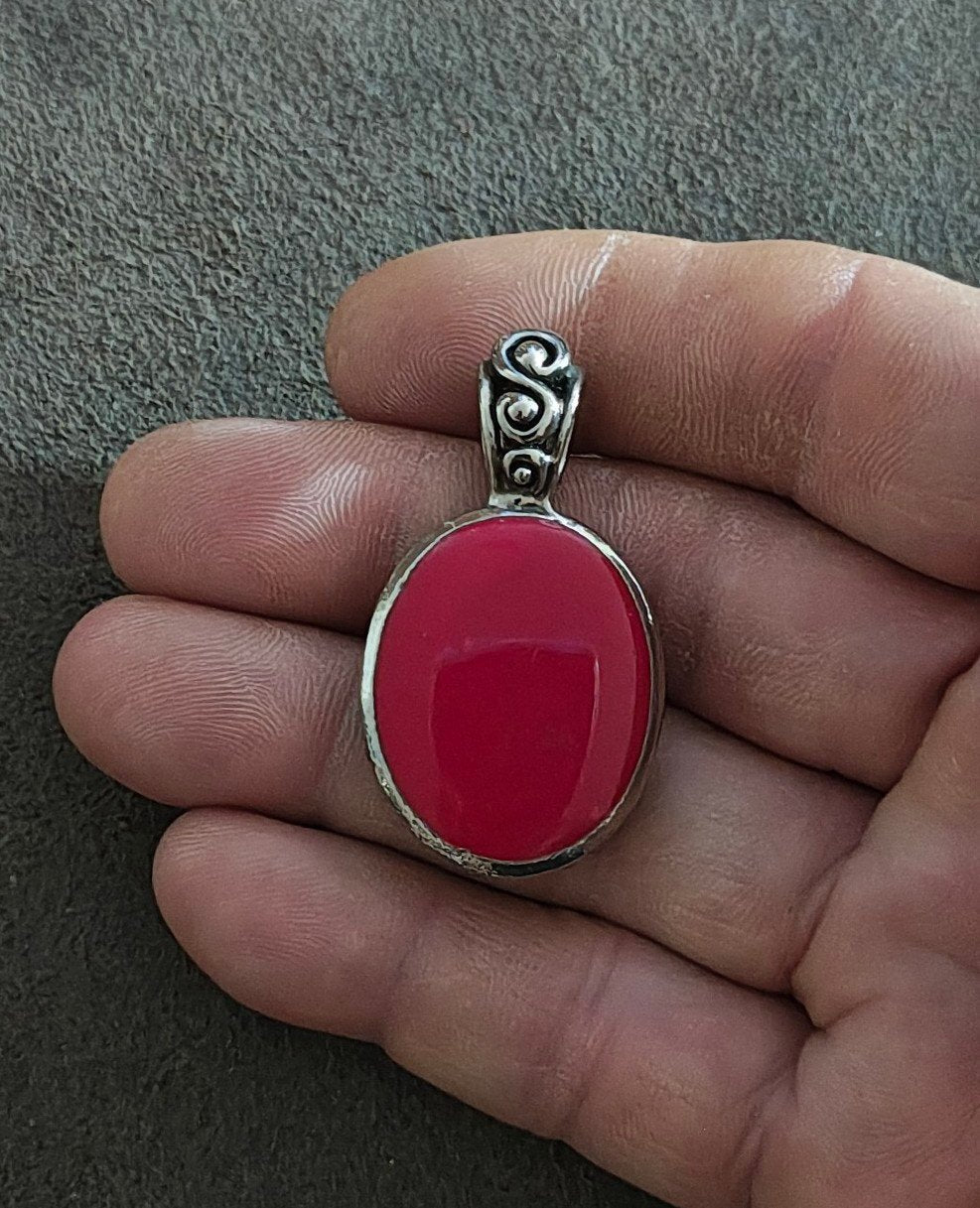1980s Boho Style Red Stone Silver Tone Pendant.