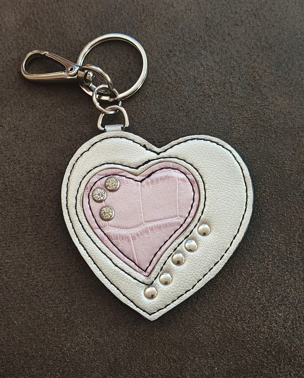 2000s Kathy Van Zeeland Studded Leather Heart Purse Charm Keychain