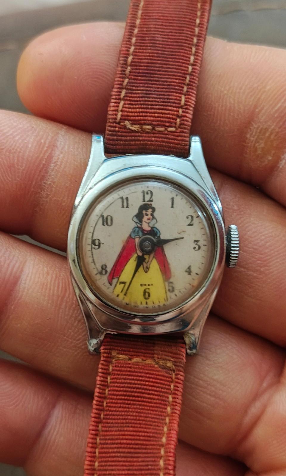 1950s Rare US Time Walt Disney Snow White Mechanical Hand Winding Ladies Watch