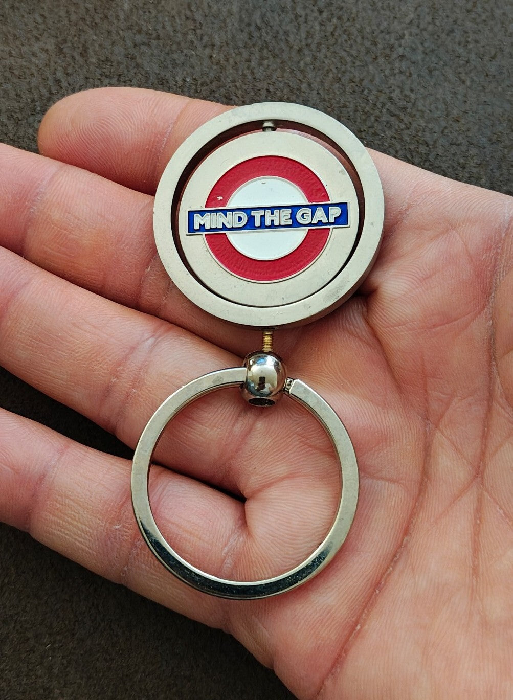 Silver Tone Mind The Gap London Underground Spinning Roundel Keychain