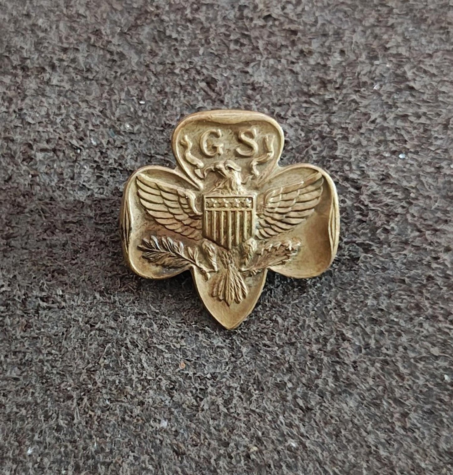 1960s Vintage Girl Scout Eagle Seven Arrows Gold Tone Pin/Brooch