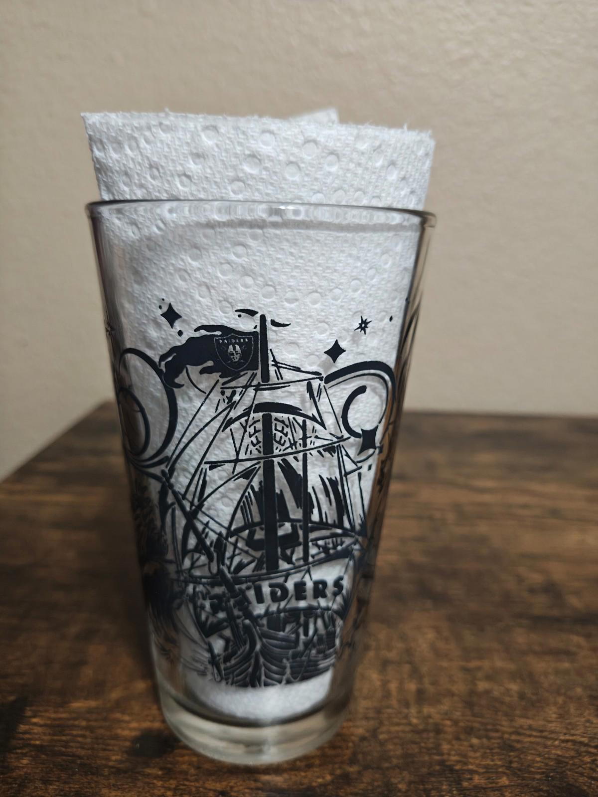 Modelo Especial Rare Limited Edition Graffiti Art Las Vegas Raiders Pint Glass.