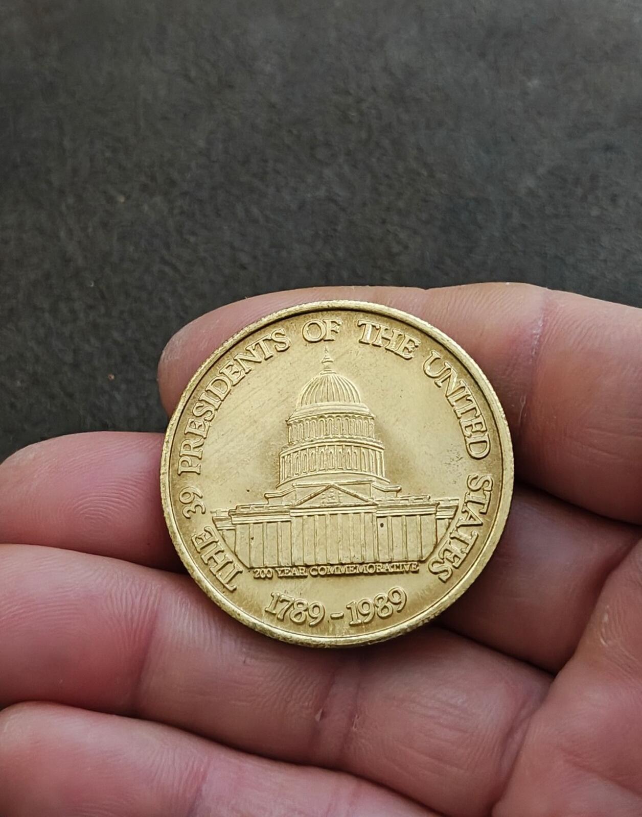 1989 39 Presidents of the United States 200 Year Commemorative Coin