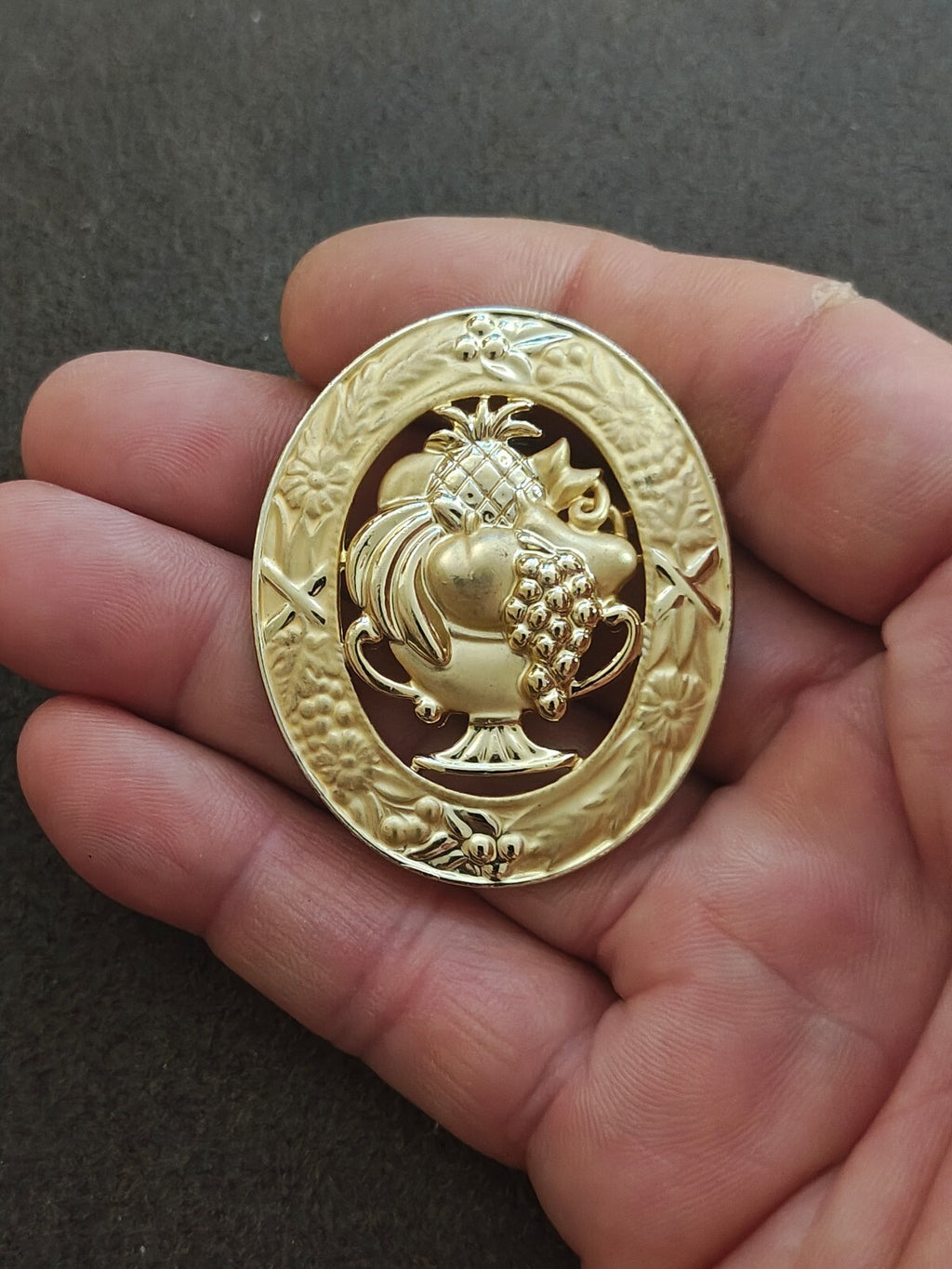 1990s AJC Signed Gold Tone Fruit Basket Cornucopia Brooch Pin