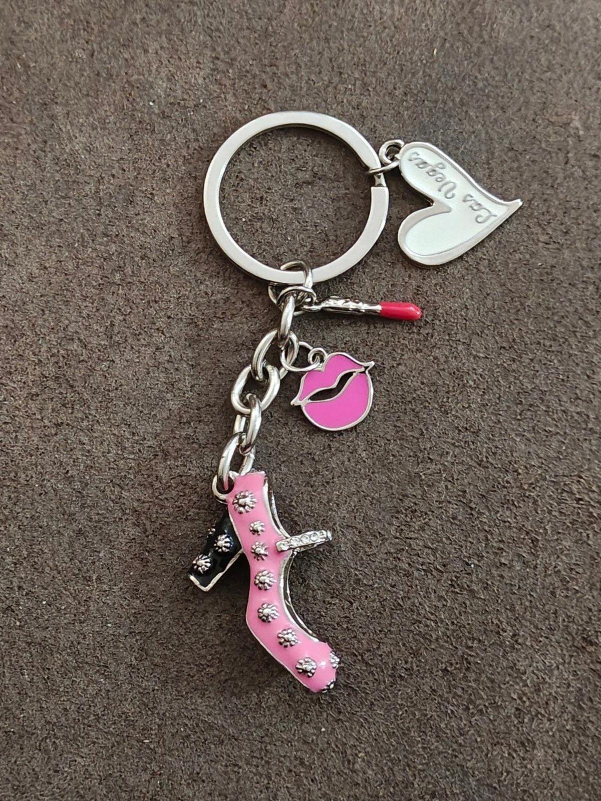 Las Vegas Girls Night Out High Heels Souvenir Dangle Charms Bling  Keychain