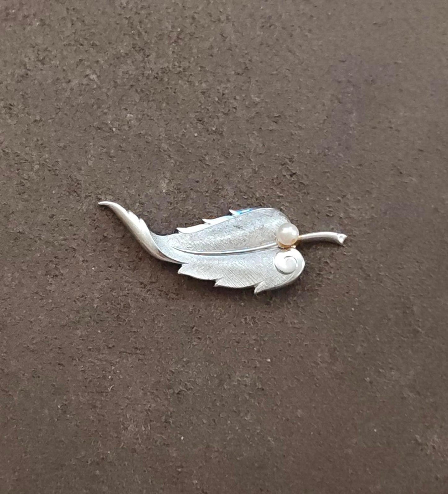 1960s Sterling Silver With Cultured Pearl Textured Leaf Brooch