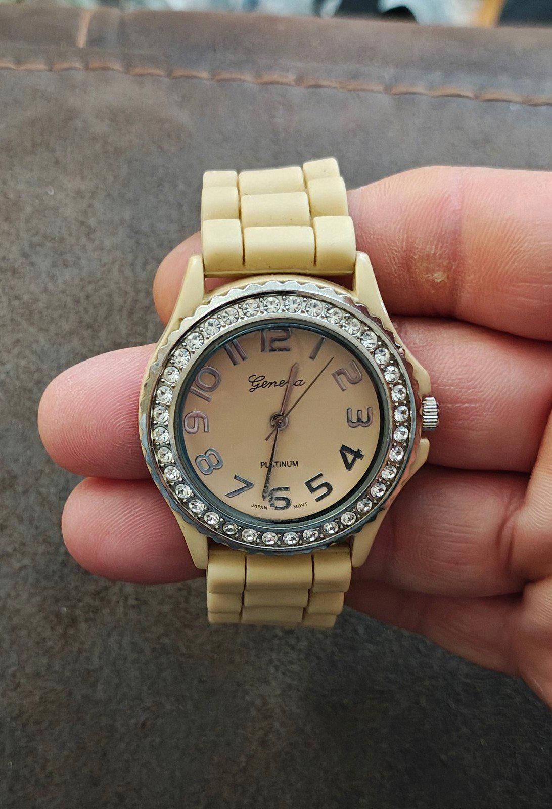 Geneva Platinum Beige Dial Rhinestones Bezel  Beige Silicone Watch