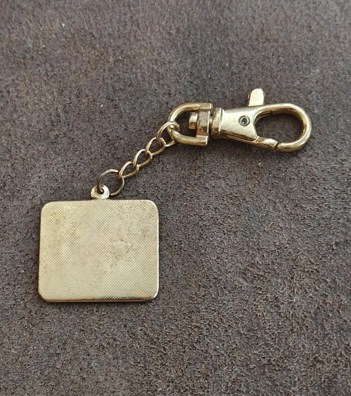 1980's Patriotic American Flag Gold Tone Keychain