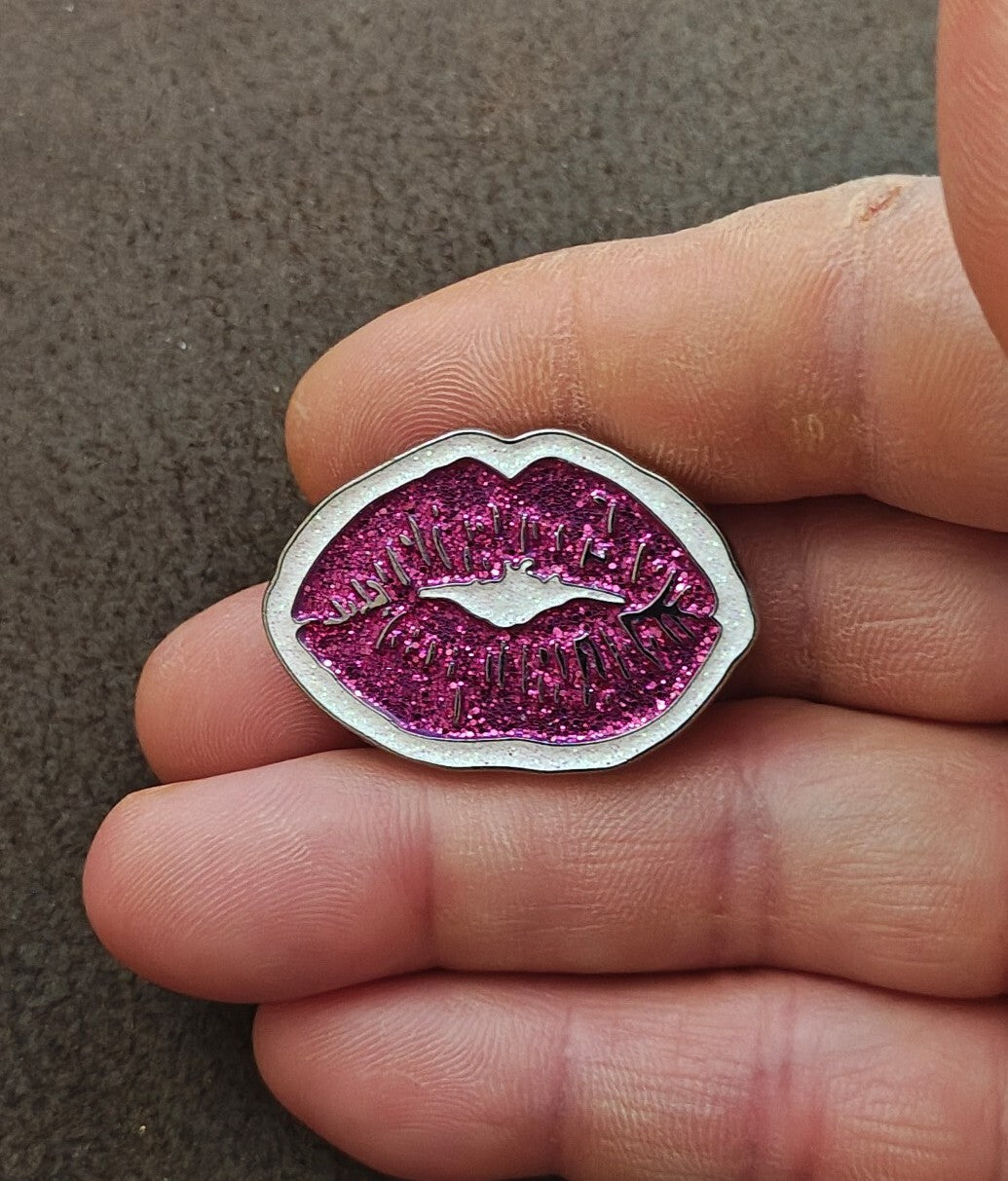 Vibrant Pink Glitter Lips Pin