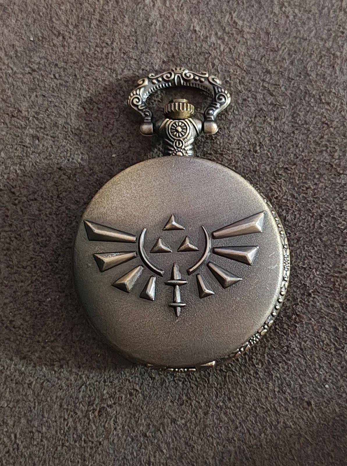 Legend of Zelda Triforce Pocket Watch Pendant Necklace Watch