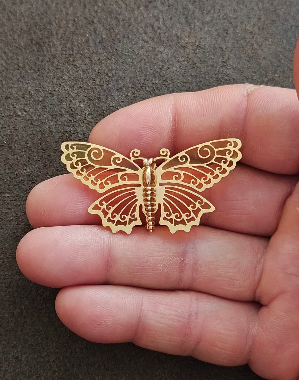 1970s Avon Luminous Wings Butterfly Gold Tone Filigree Brooch Pin