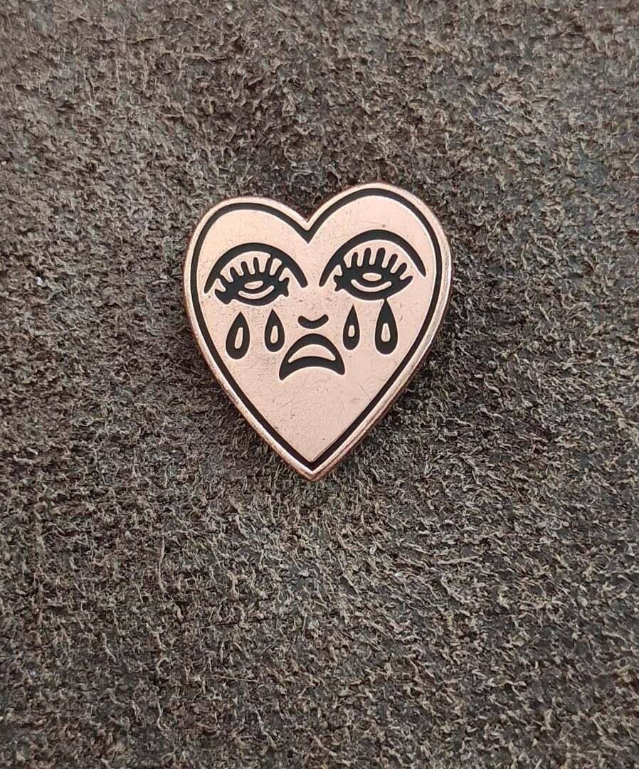 Classic American Traditional Crying Heart Rose Gold Tone & Black Enamel Pin