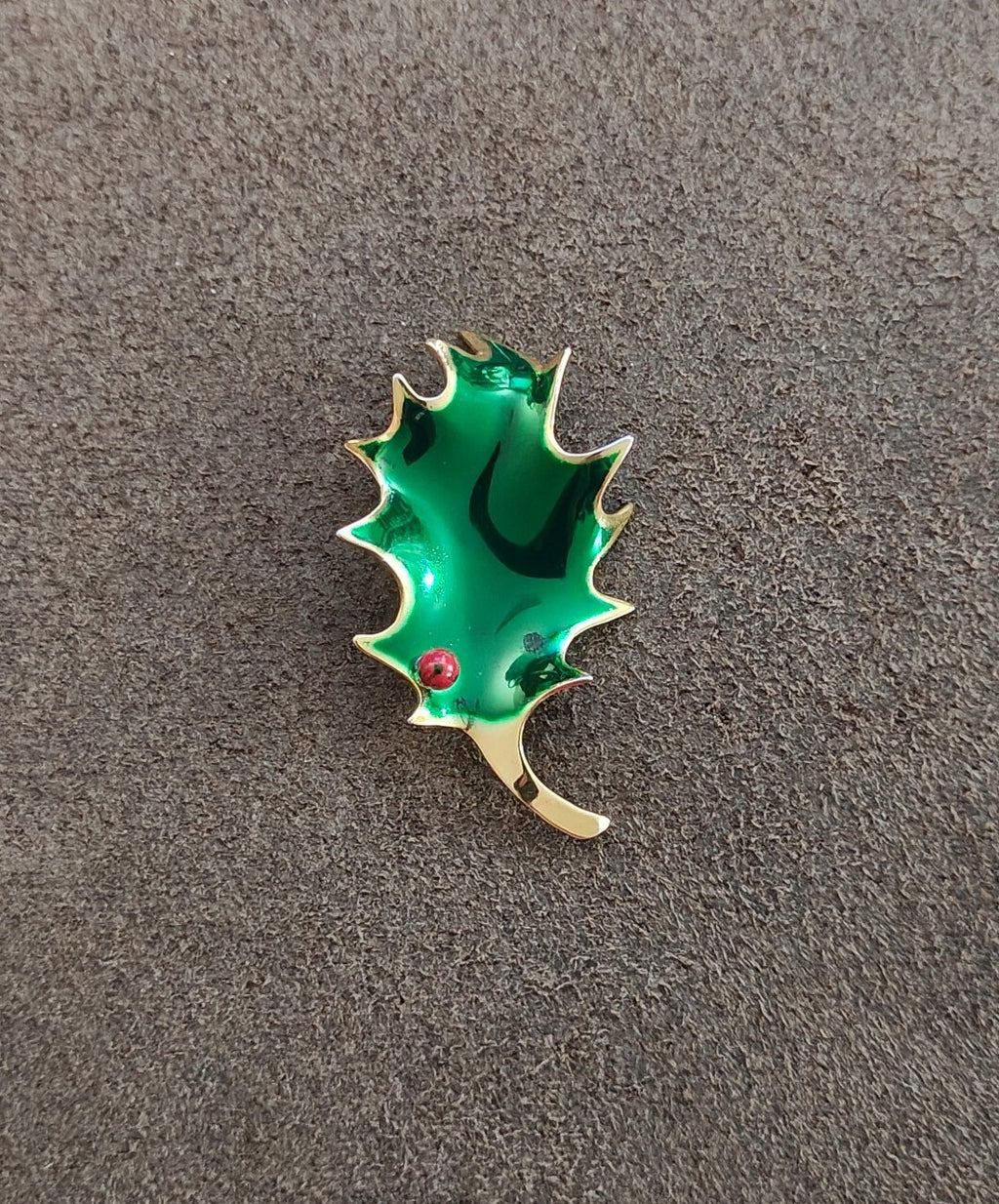 1980s Signed Cerrrito Holly Leaf Holiday Gold Tone Brooch