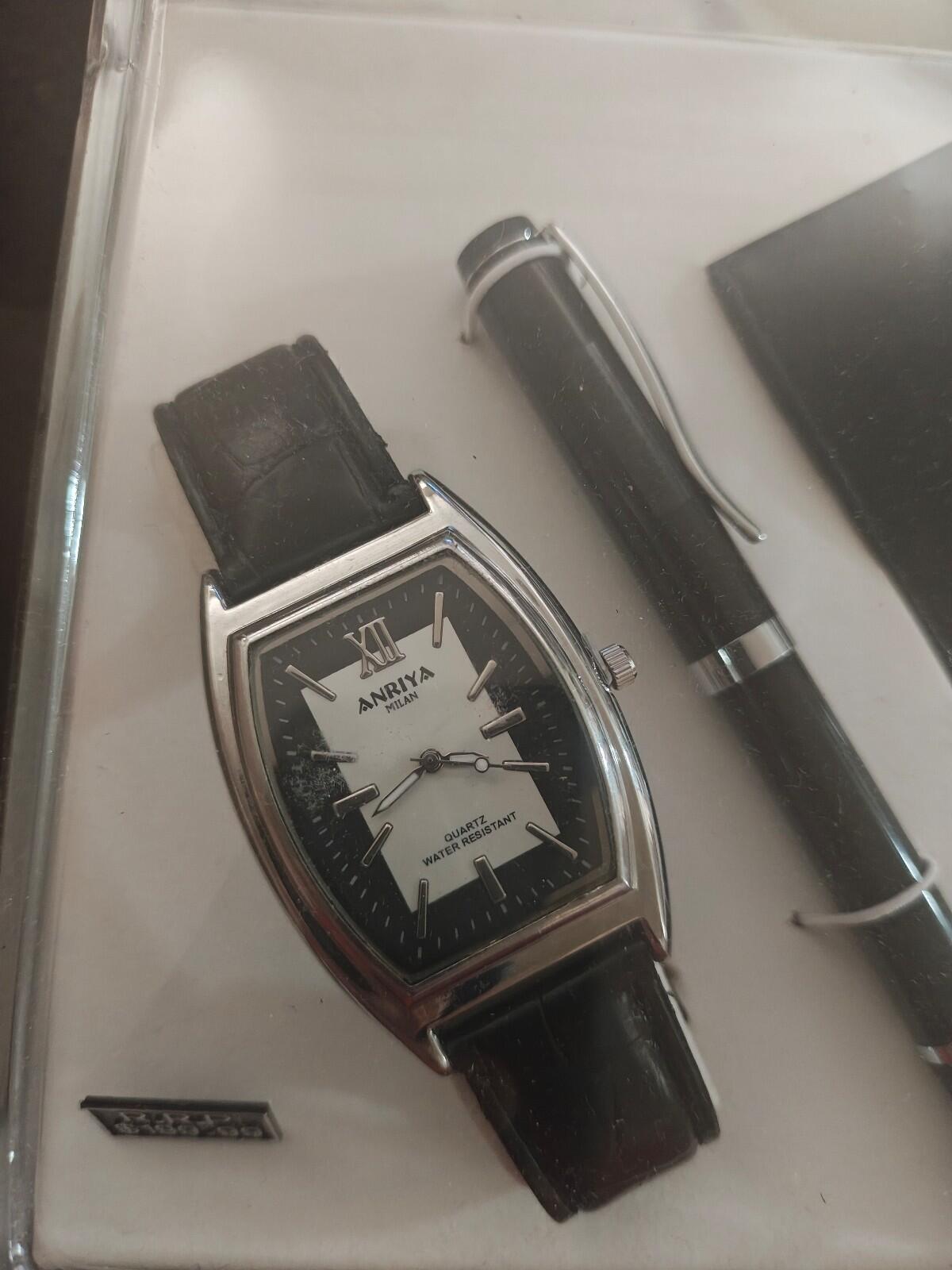 1990s Anriya Milan Men's Gift Set-Rectangular Watch, Pen, Cardholder NOS