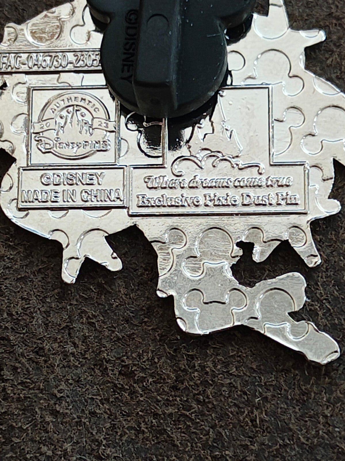 Disney Tinker Bell "Where Dreams Come True" Exclusive Pixie Dust  Pin