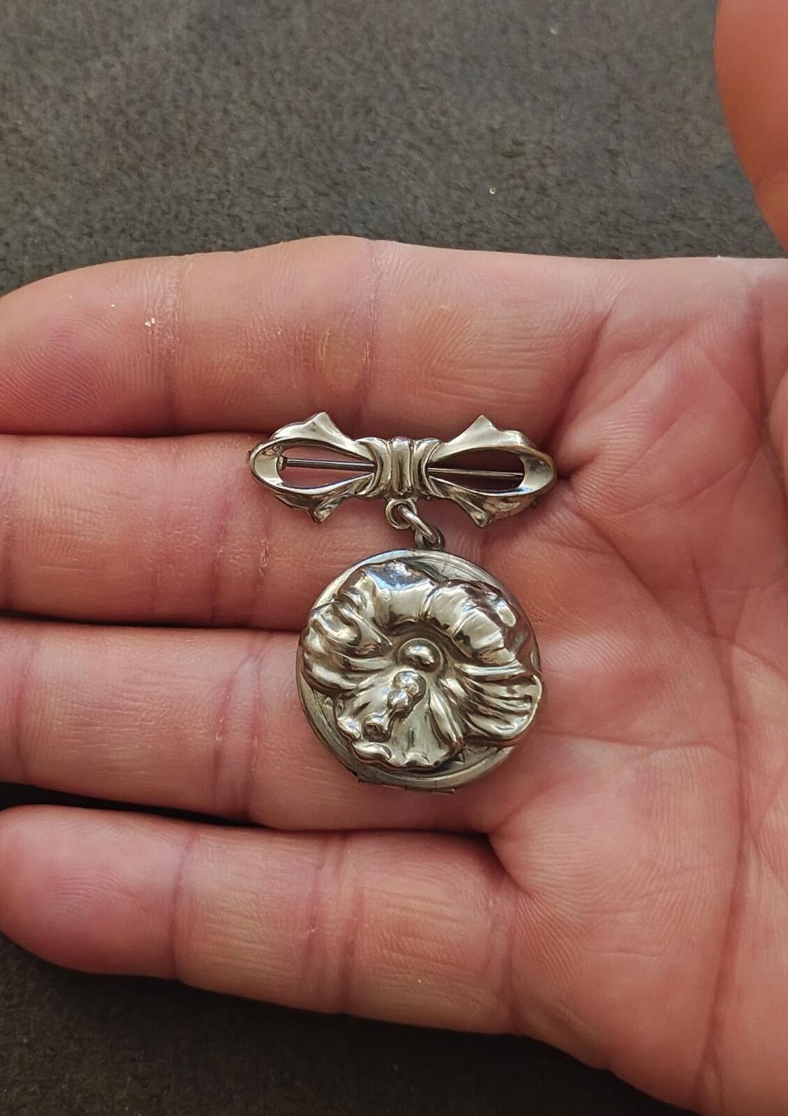 1930s Art Nouveau Silver Tone Flower Locket Brooch