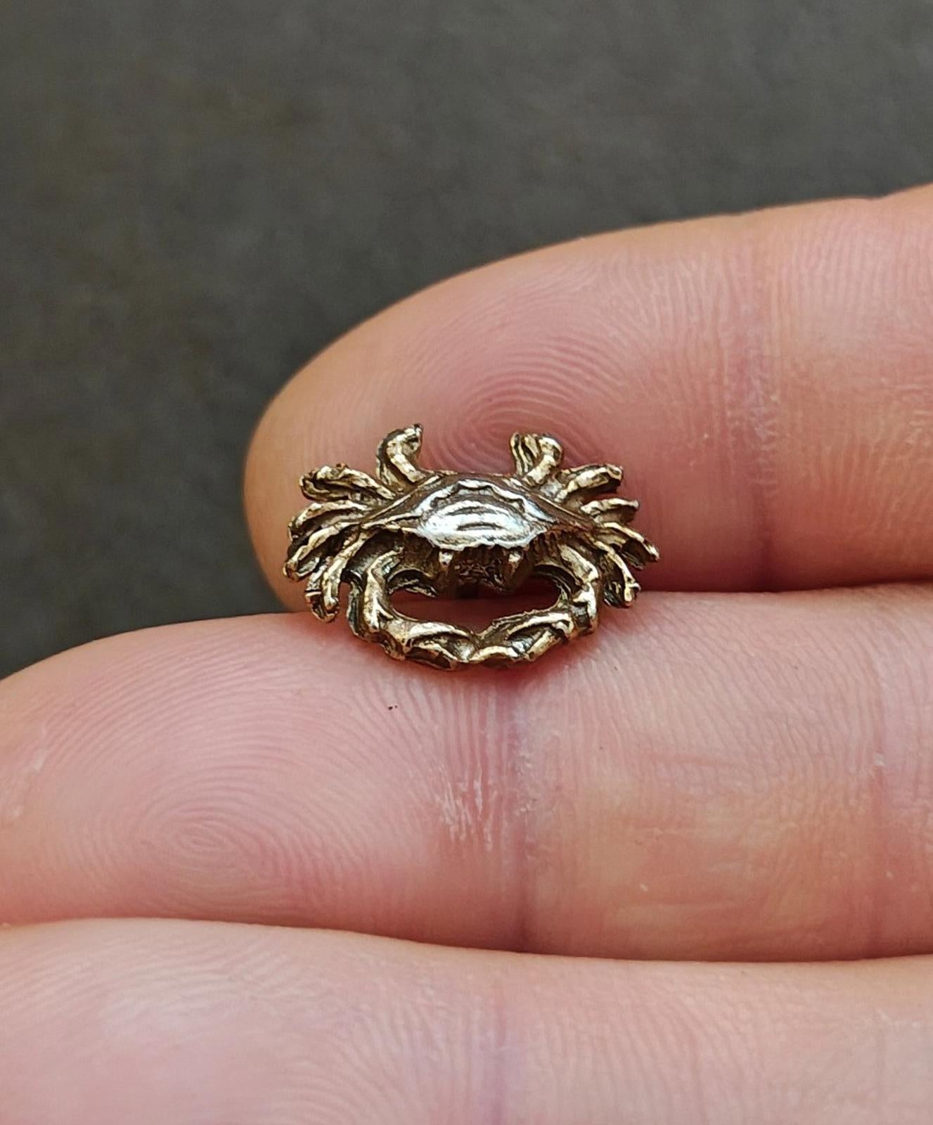 1980's Small Gold Tone Crab Pin