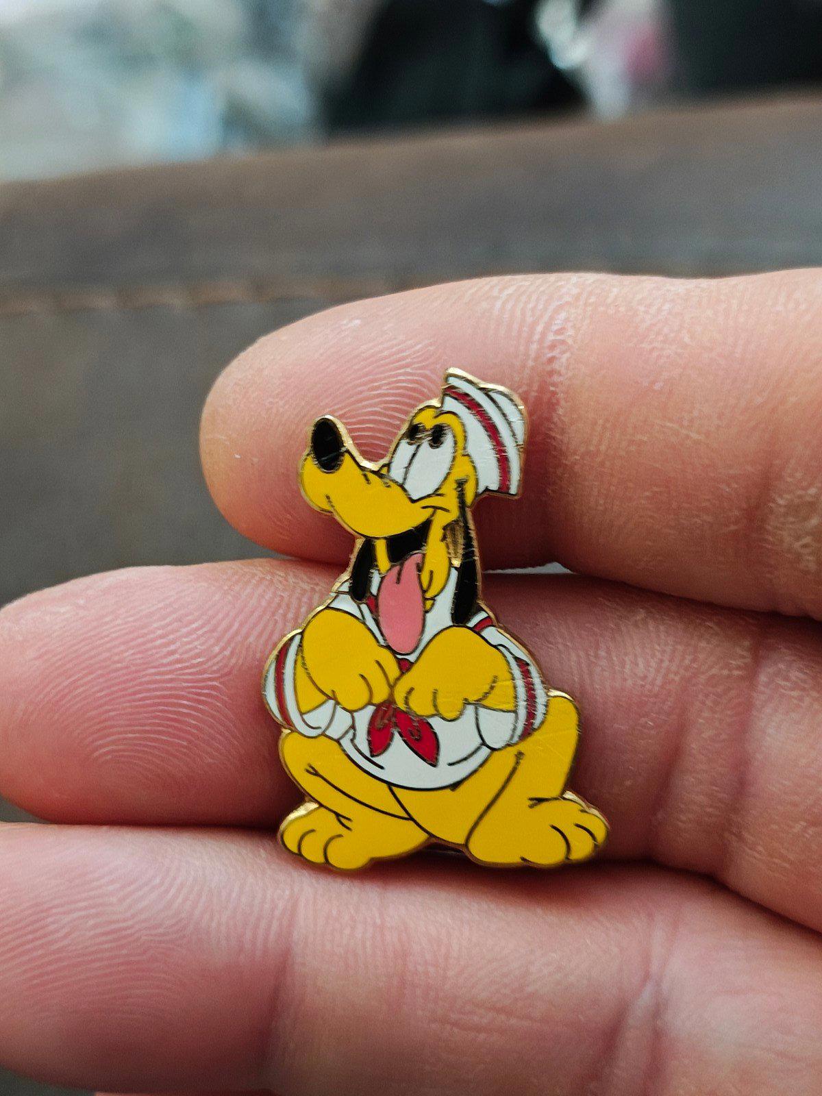 2001 Disney Cruise Line Pluto Gold Tone Enamel Pin