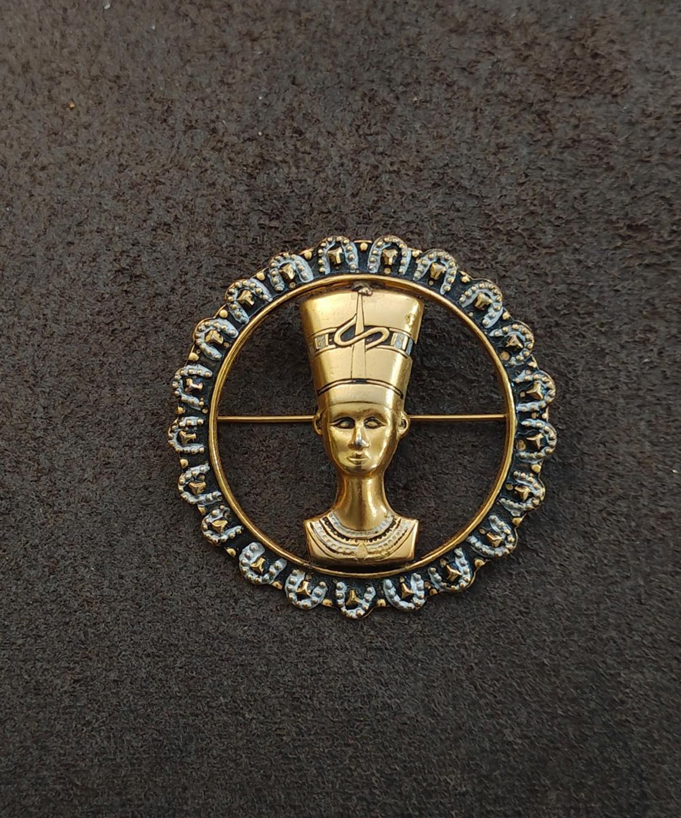 1970s Vintage Rare Egyptian Revival Queen Nefertiti Brooch Pin