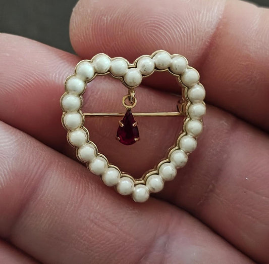 1984 Avon Faux Pearls Heart With a Red Teardrop Shaped Rhinestone Brooch