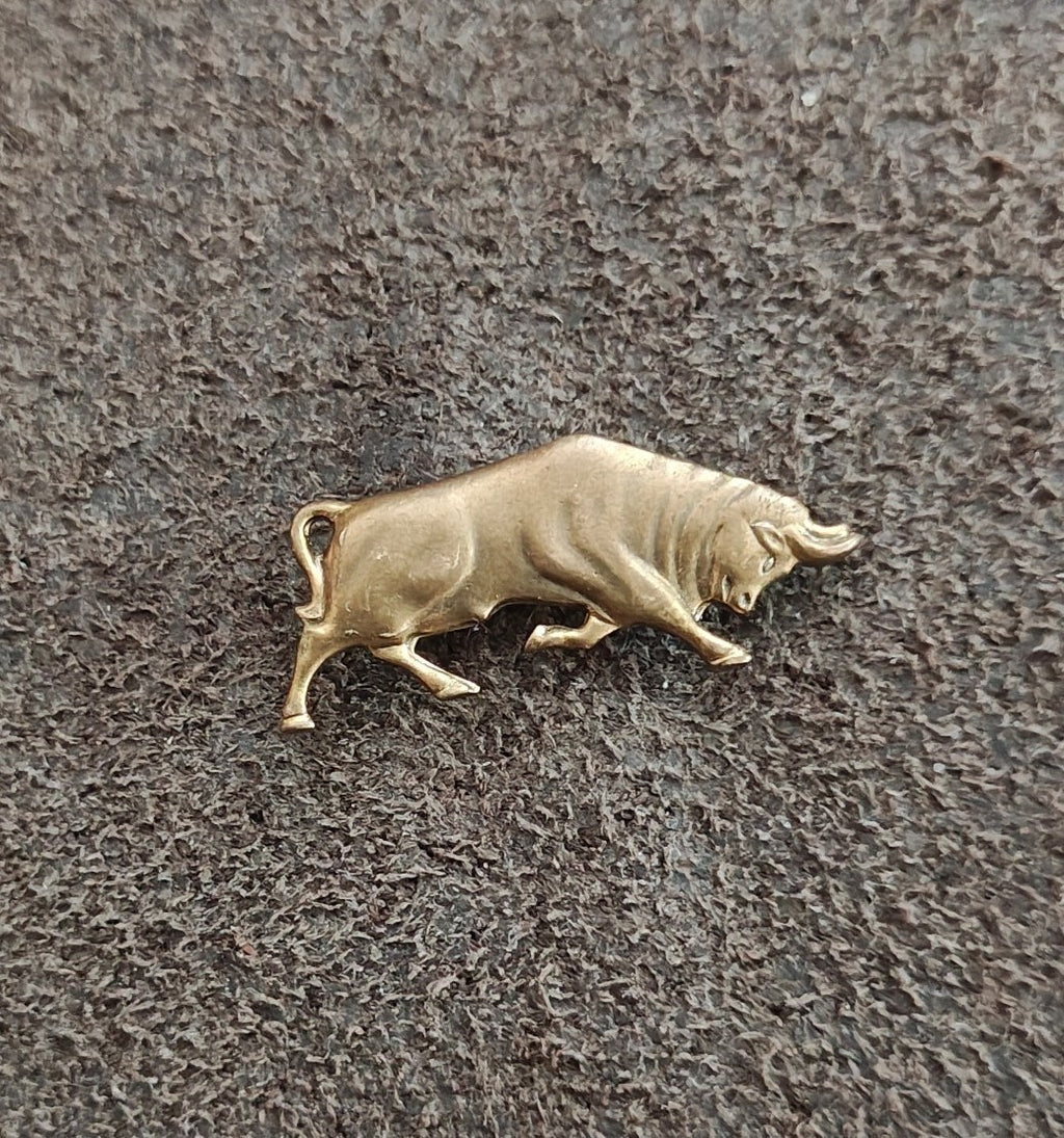 1950s/60s Gold Tone Charging Bull Figural Pin