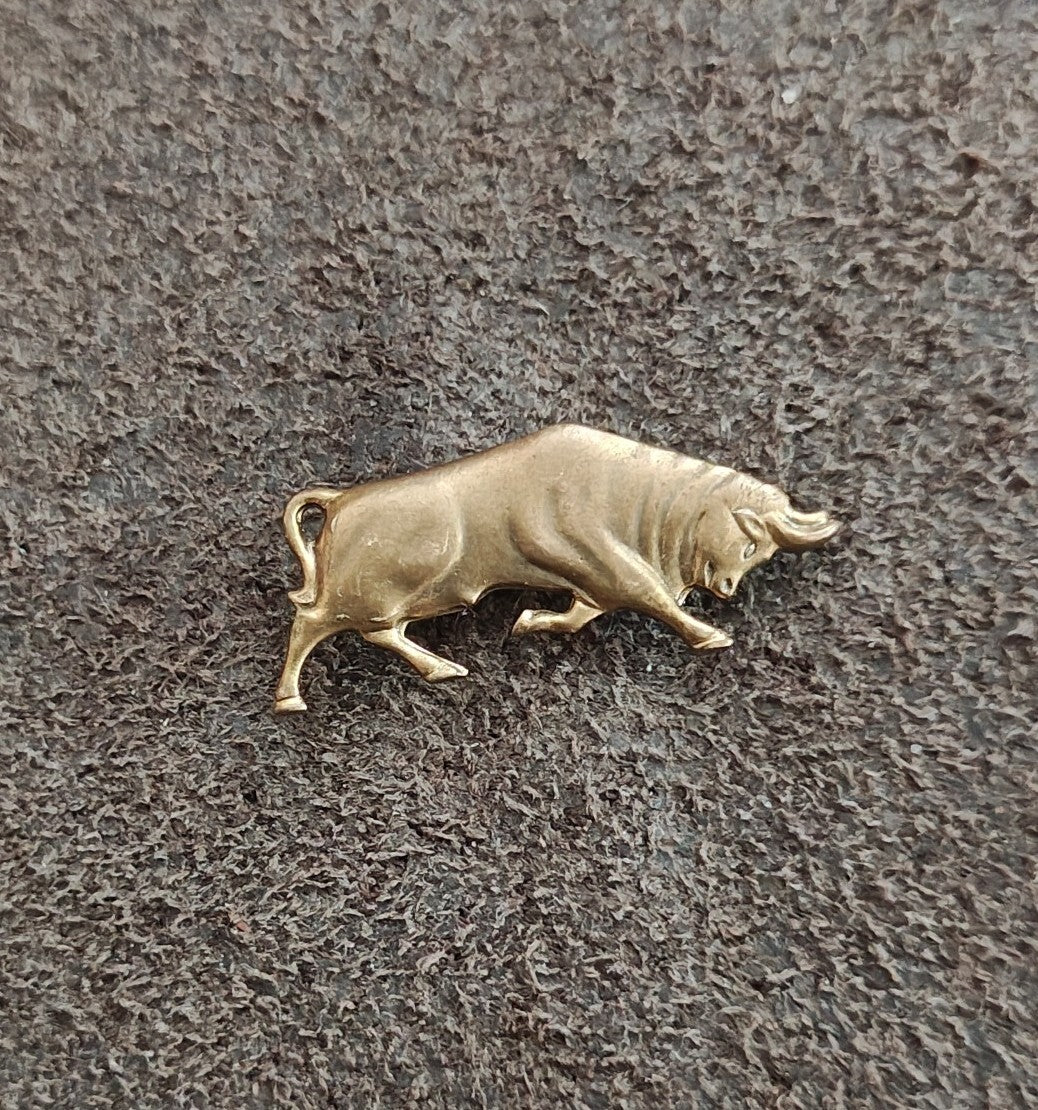 1950s/60s Gold Tone Charging Bull Figural Pin