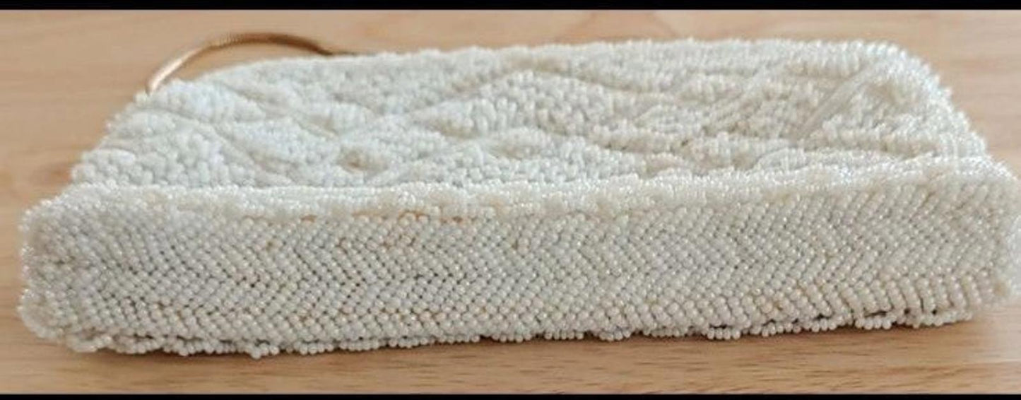 Beautiful 1950s-60s Vintage White Beaded Clutch Purse Made In Hong Kong