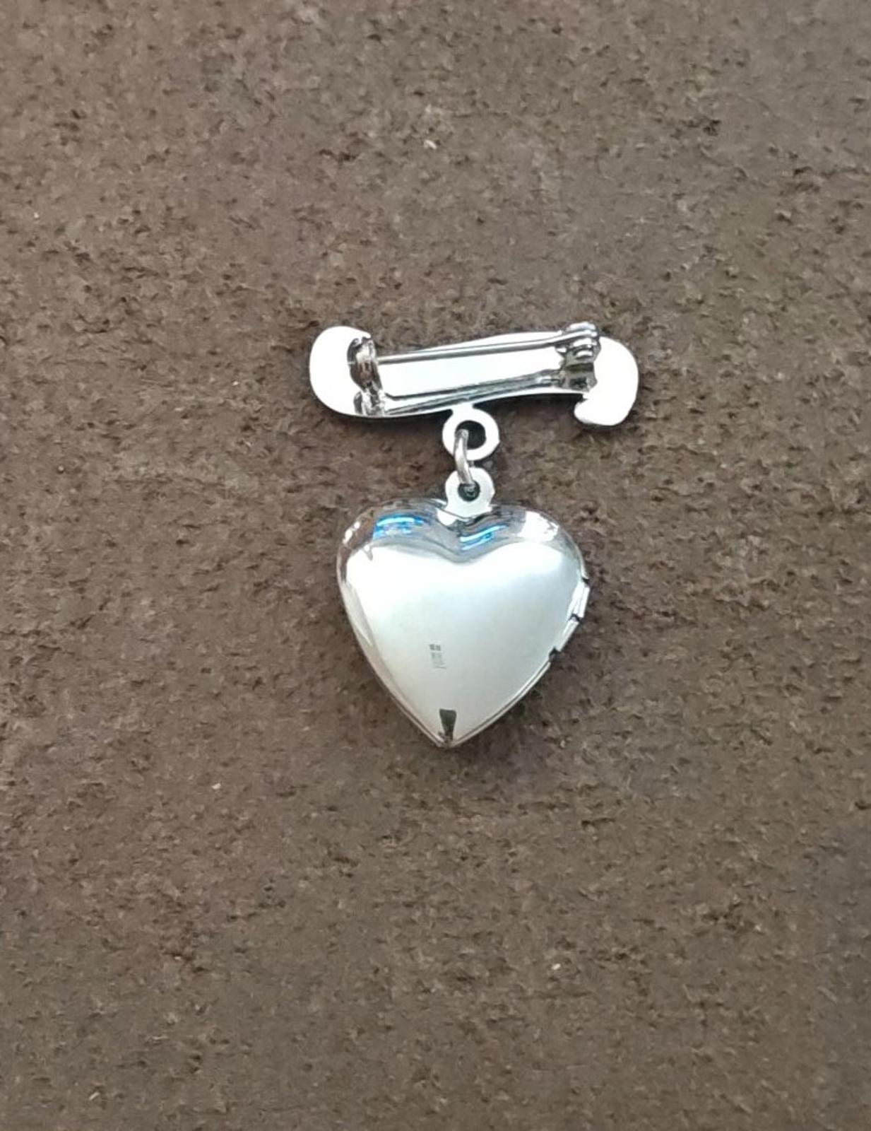 U.S. Air Force Wife Silver Tone With Blue & White Enamel Dangle Brooch Locket