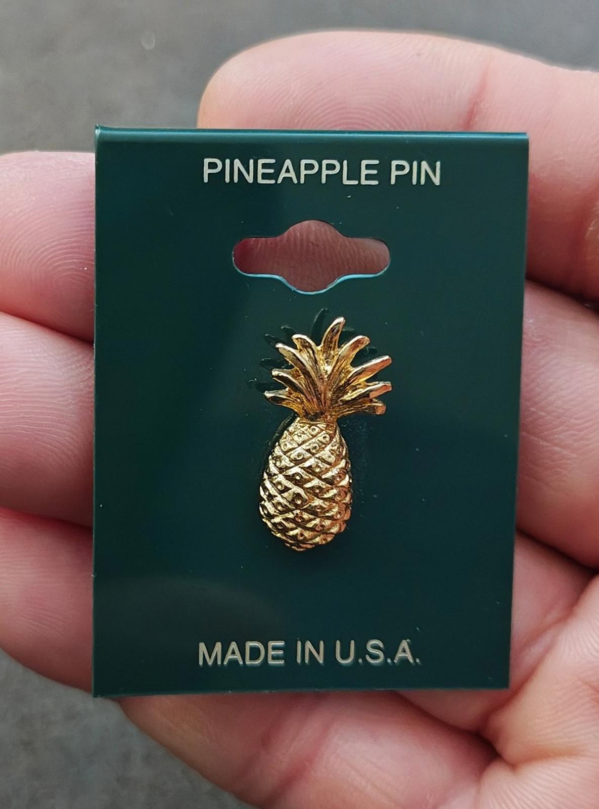 1980s Vintage Gold Tone Textured Pineapple Pin New On Card