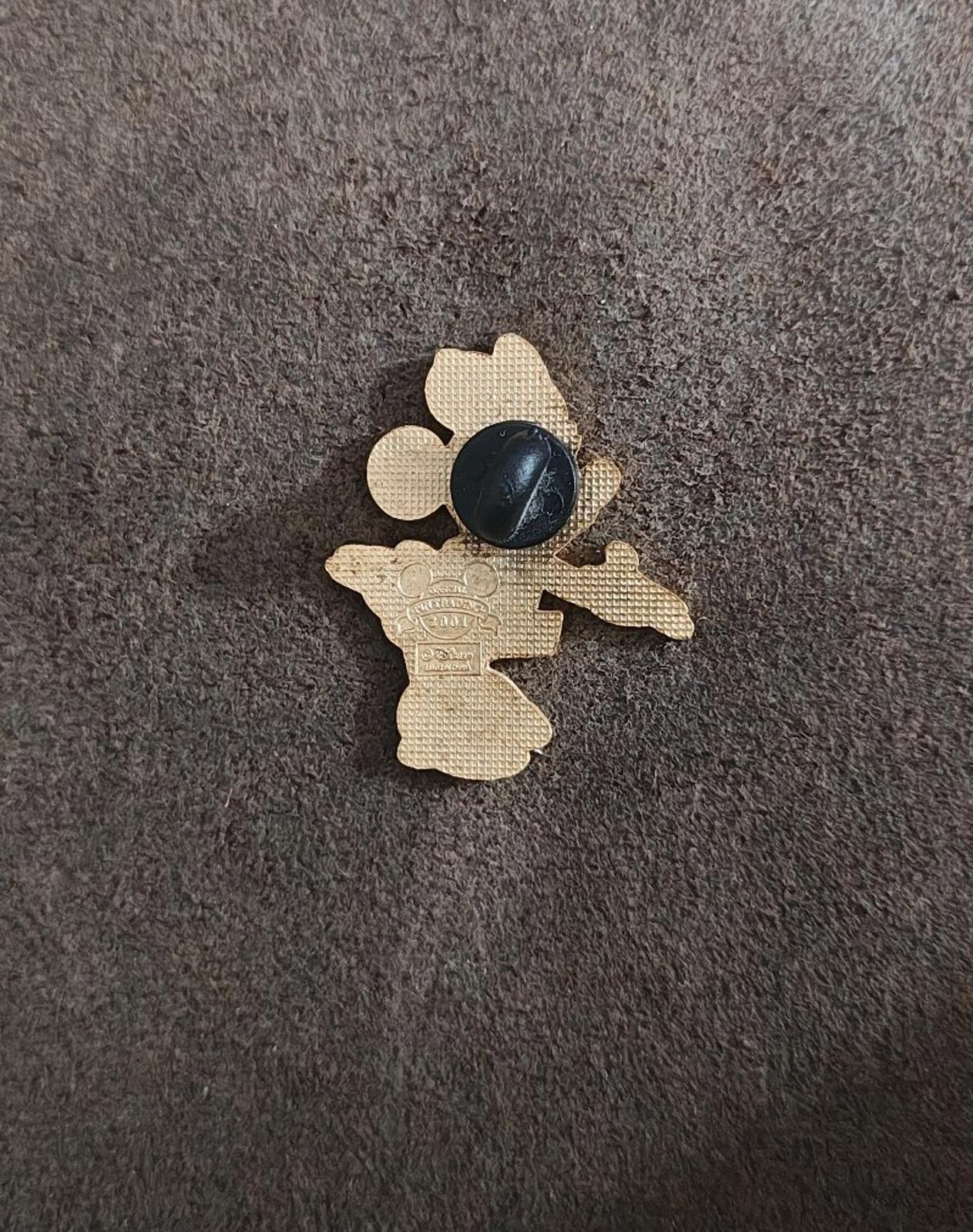 2001 Retired Minnie Mouse Trading Starter Set Gold Tone Enamel Pin
