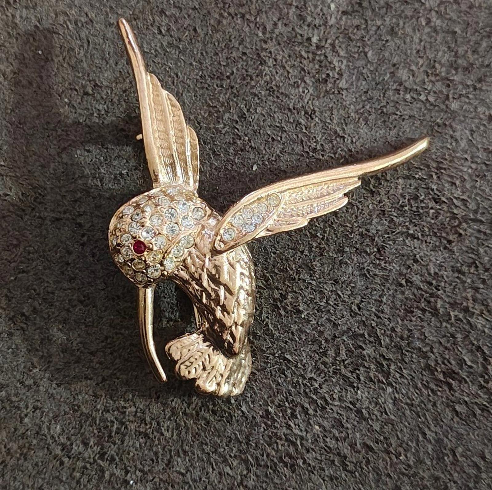 80's Gold Tone Hummingbird With Clear and Red Rhinestones