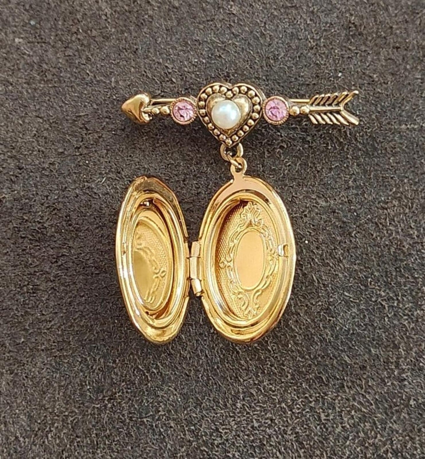 1995 Avon "Cherished Moments" Cupid Gold Tone With Rhinetones Locket Pin Brooch