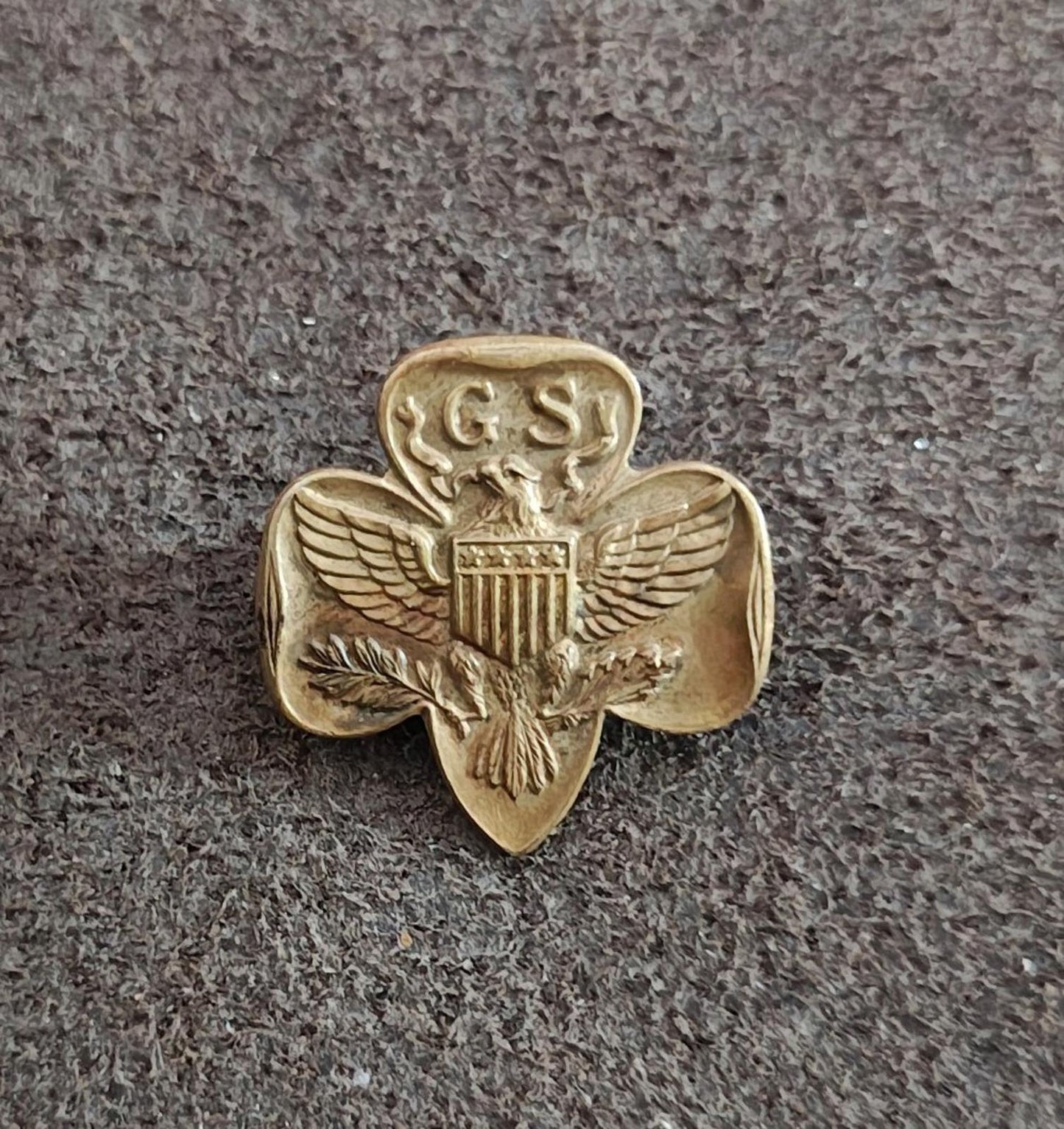 1960s Vintage Girl Scout Eagle Seven Arrows Gold Tone Pin/Brooch