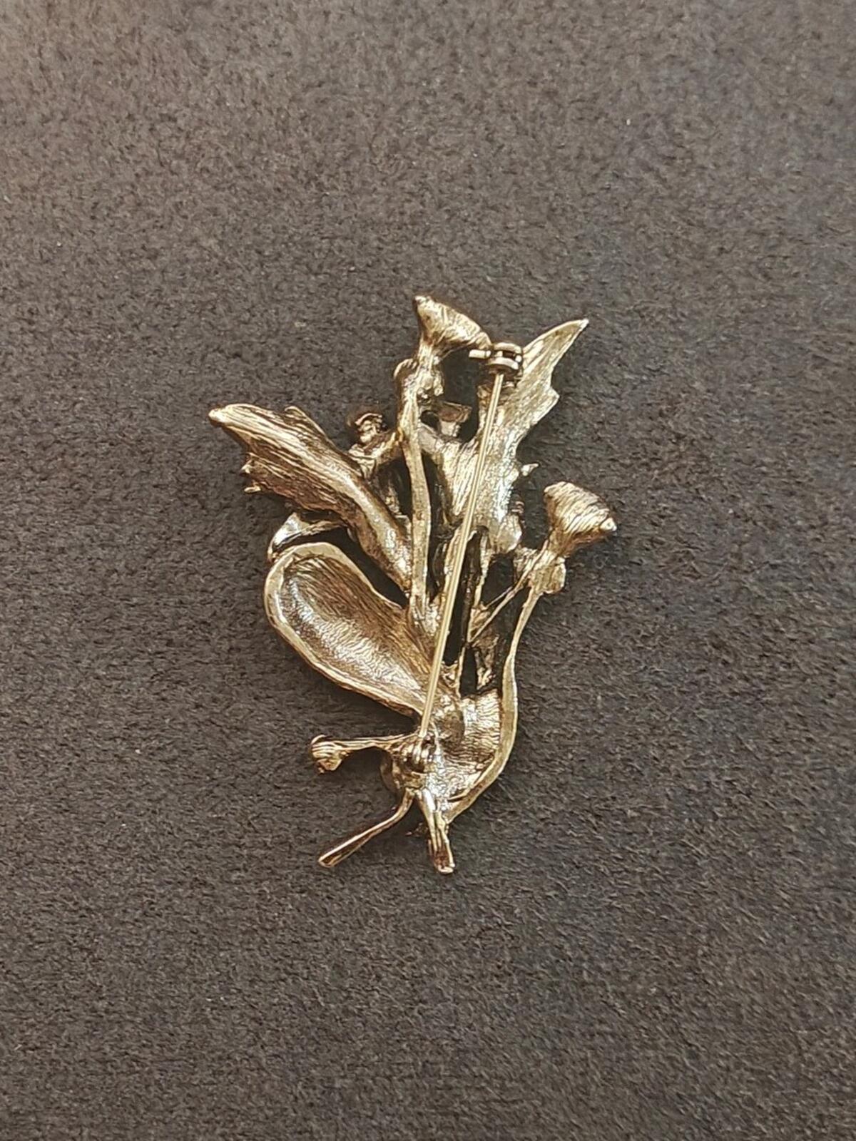 1950s/60s Gold Tone With Rhinestone Accents Scottish Bagpipe & Thistle Brooch