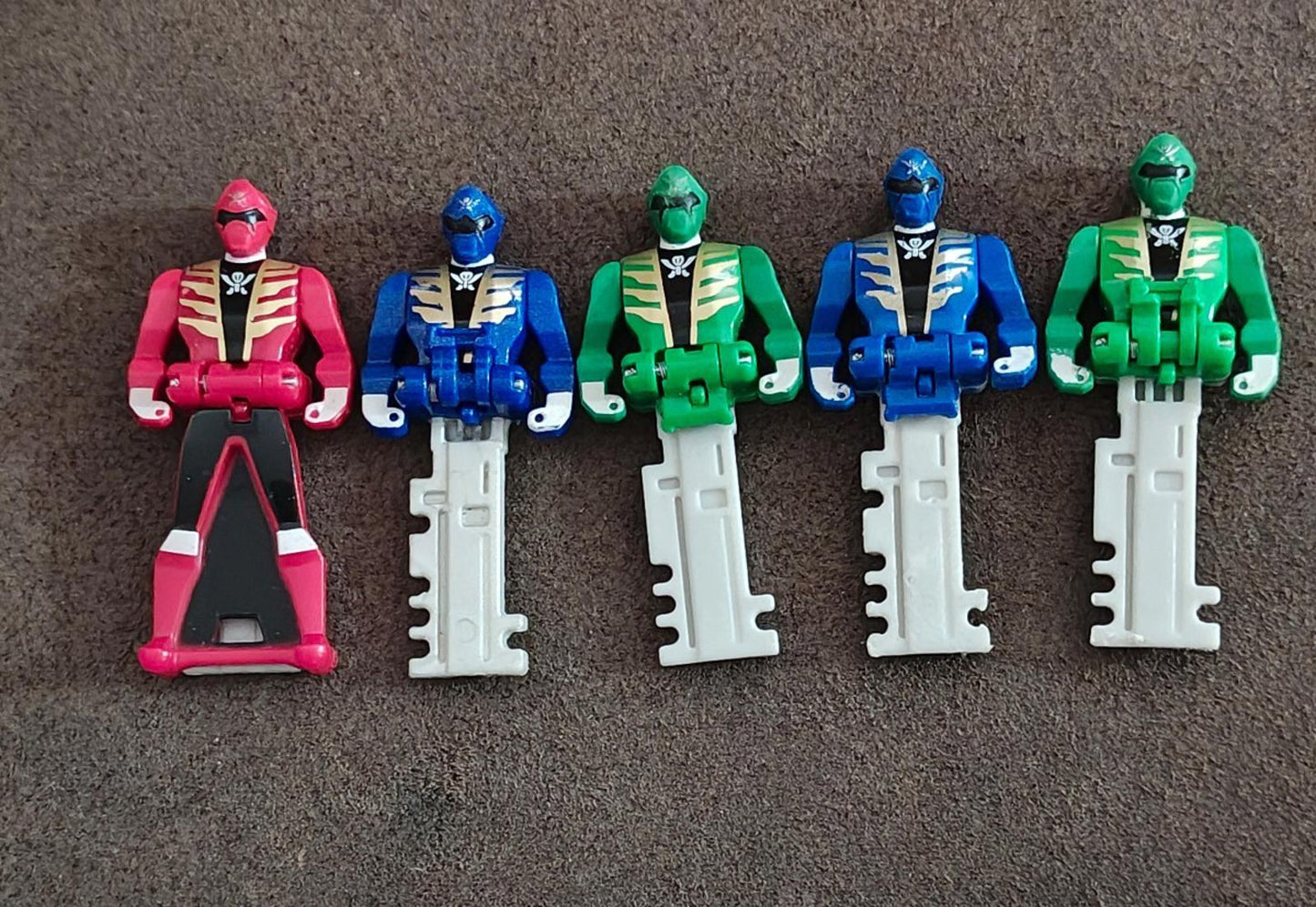 Cool Mini Power Rangers Super Megaforce Ranger Keys