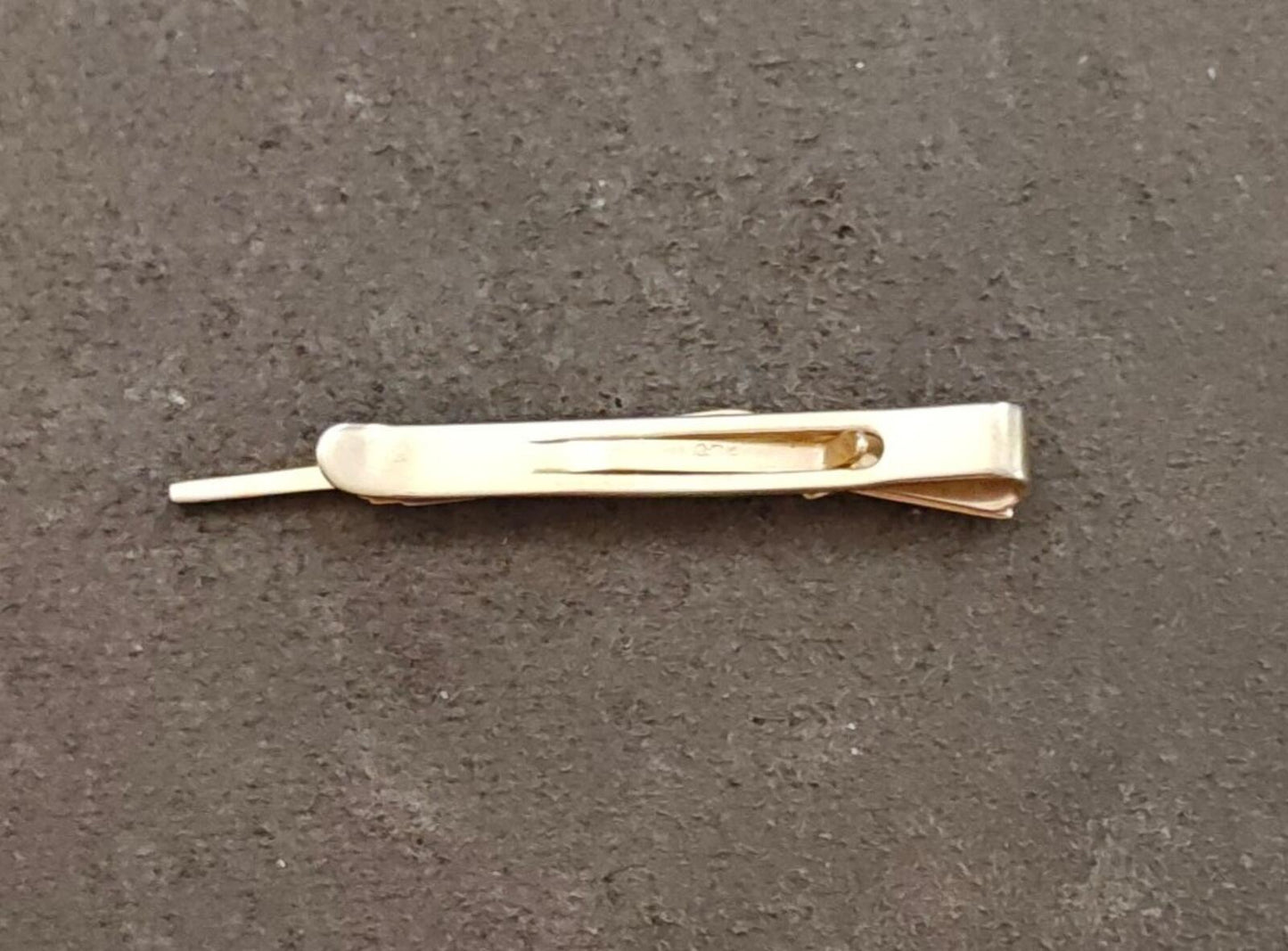 1950s Signed Gold Tone Mother of Pearl Swank Rifle/Shotgun Tie Bar/Tie Clip