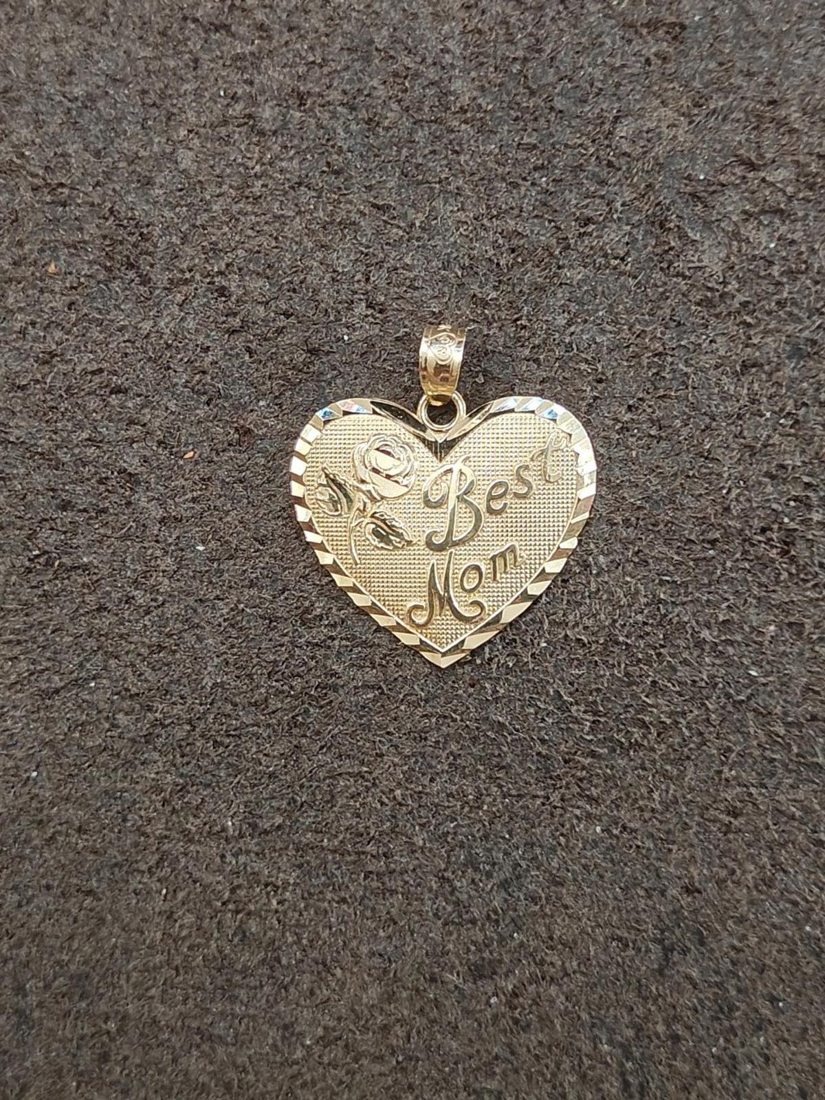 1990s 14k Solid Yellow Gold Best Mom Heart Pendant Charm