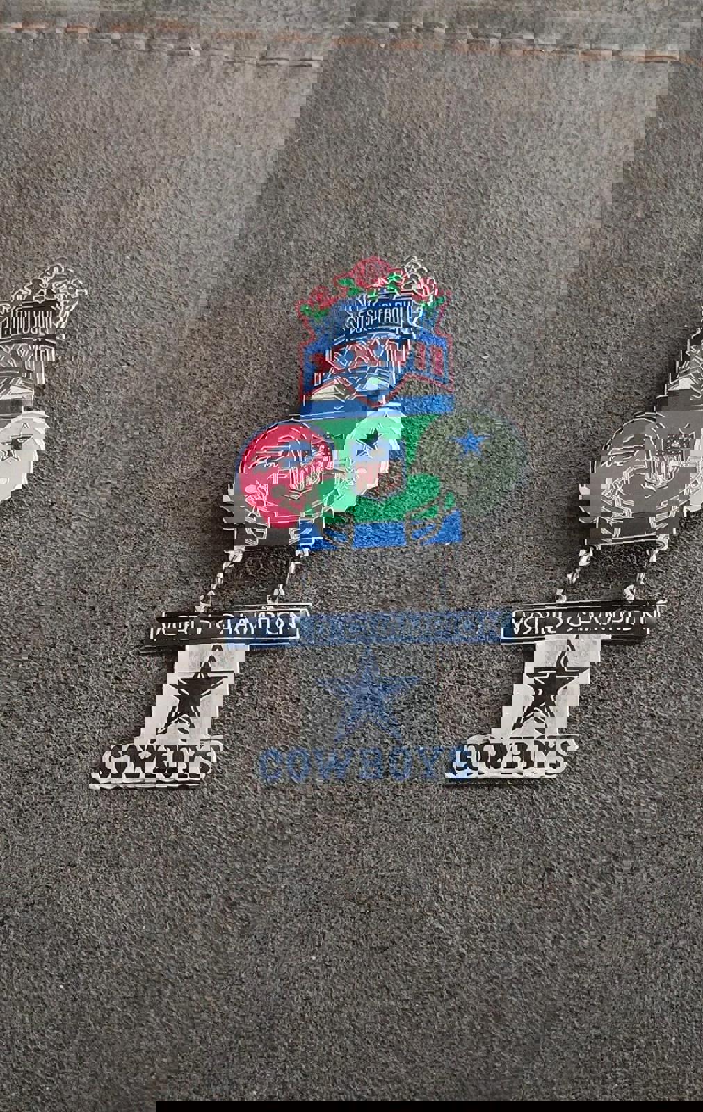 1993 Champion Dallas Cowboys Super Bowl XXVII Commemorative Pin