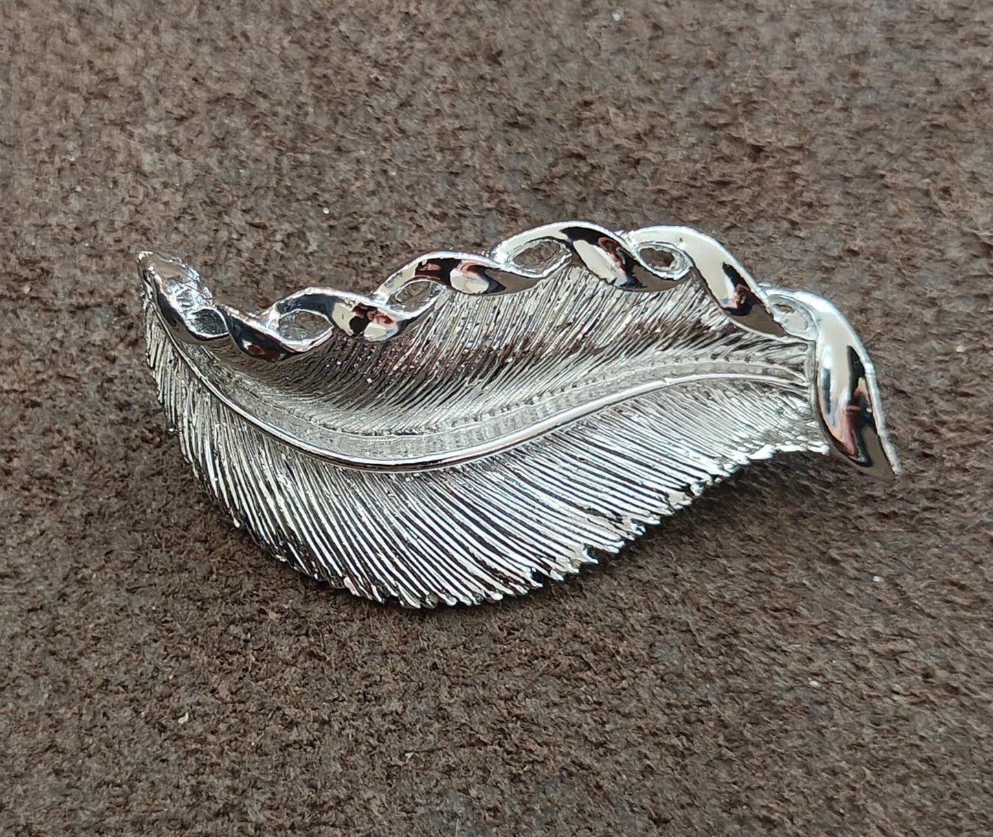 1960s Signed Gerry's Silver Tone Feather/Leaf Brooch