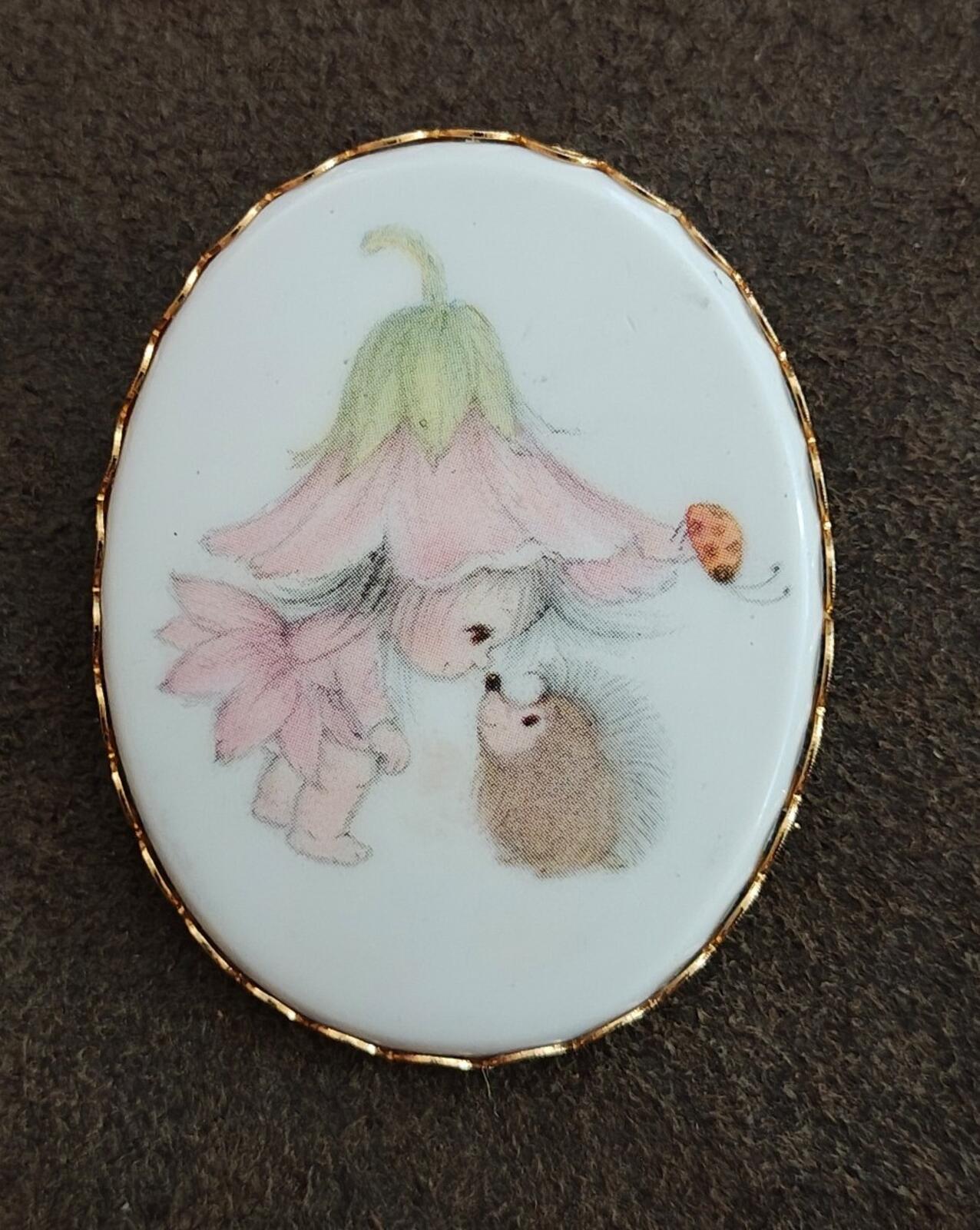 Super Cute 1970s Rare Hallmark Pixie Girl Cameo Gold Tone Brooch