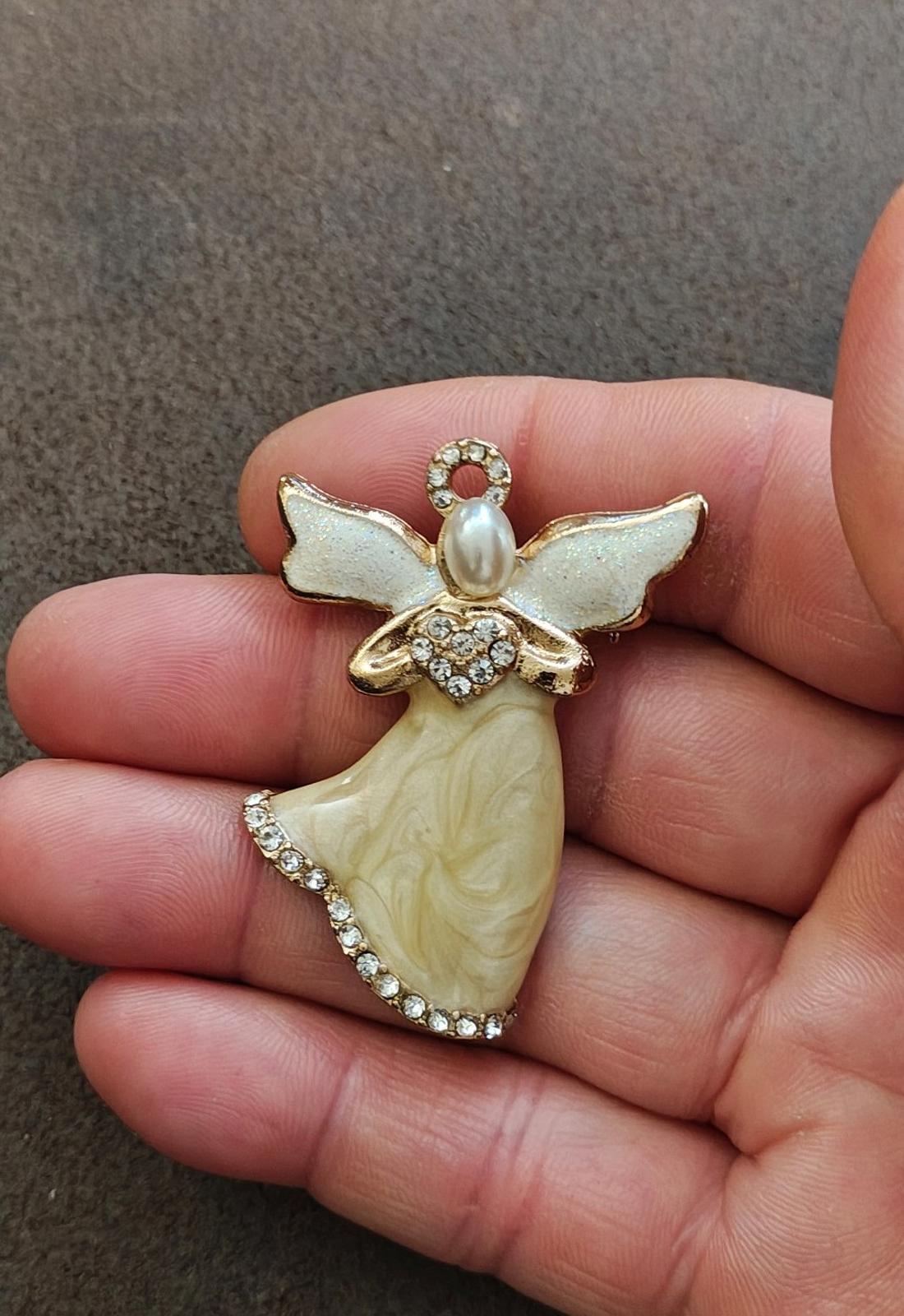 1980s Signed KC (Kenneth Cole) Pearlized Enamel Angel Gold Tone Brooch