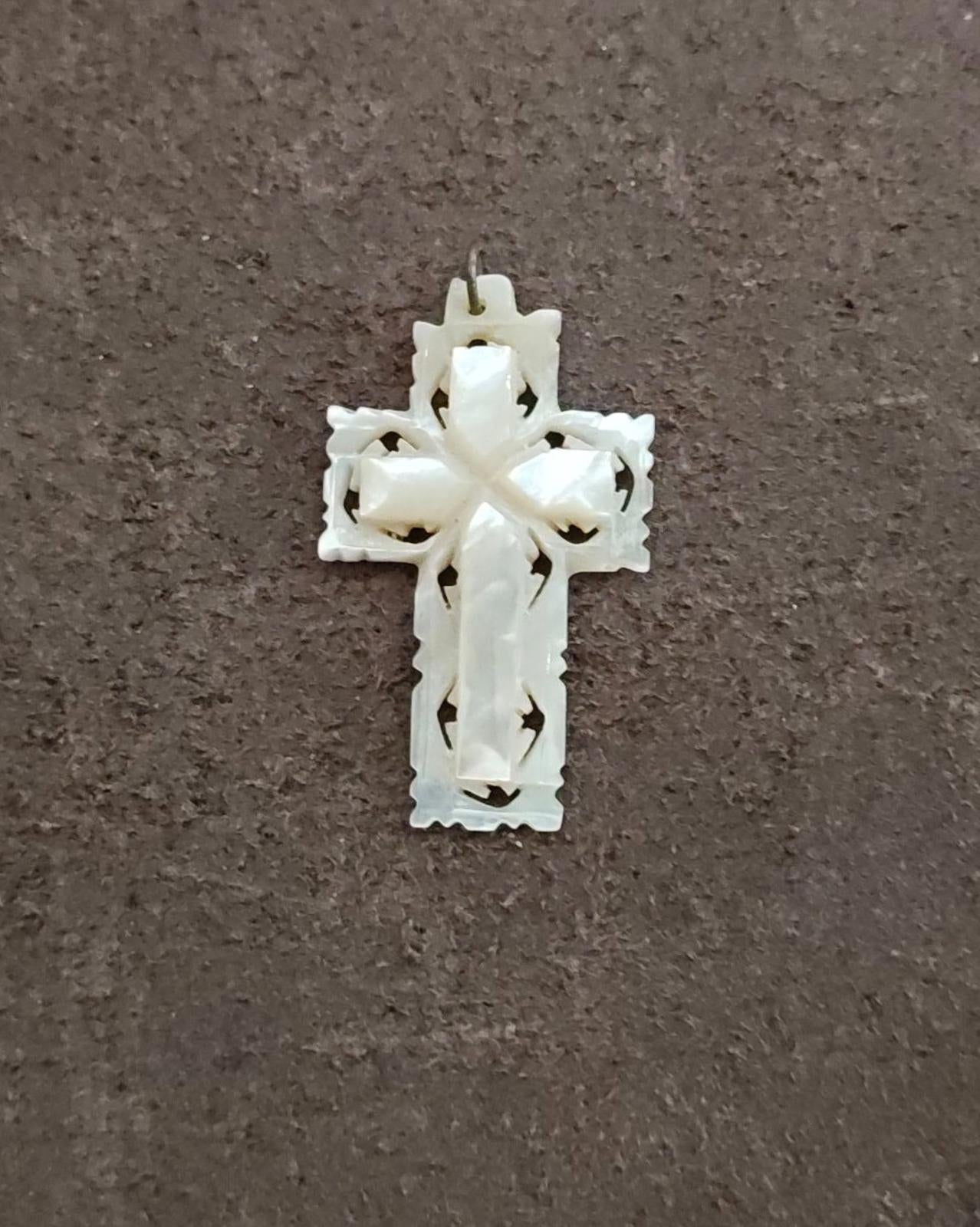1980s/90s Hand Carved Mother of Pearl Cross Pendant From Bethlehem