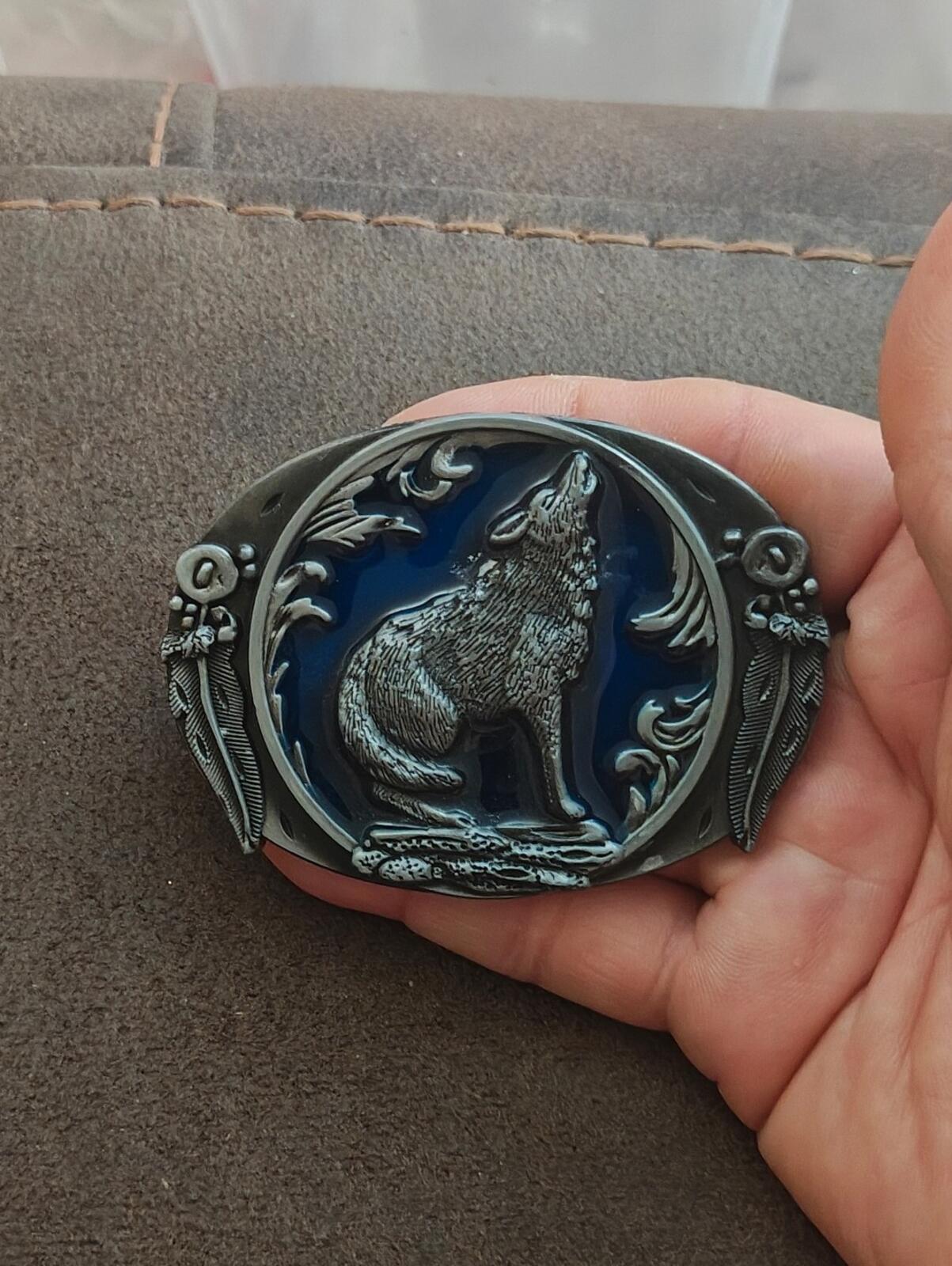 Western Style 3D Howling Wolf Pewter Belt Buckle