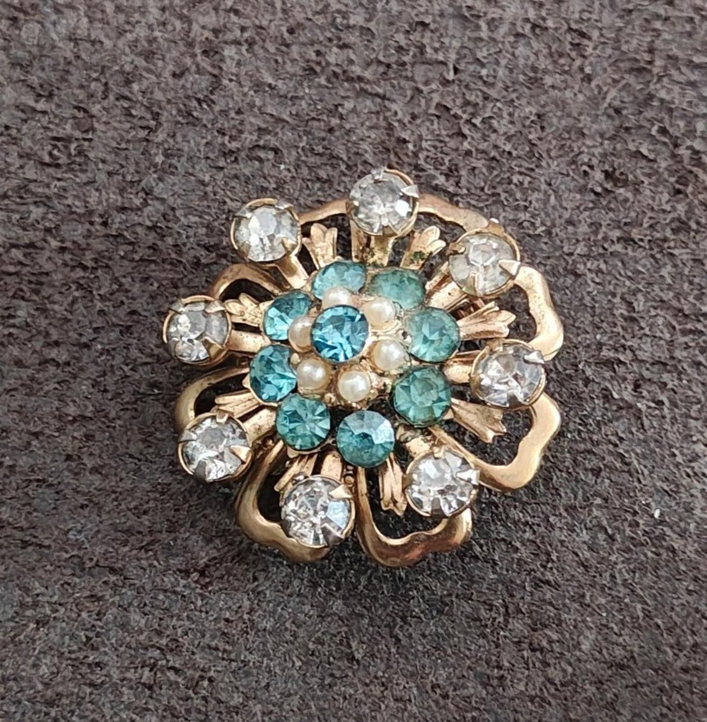 1950s/60s Gold Tone Floral Sunburst With Colorful Rhinestones & Faux Pearls  Pin