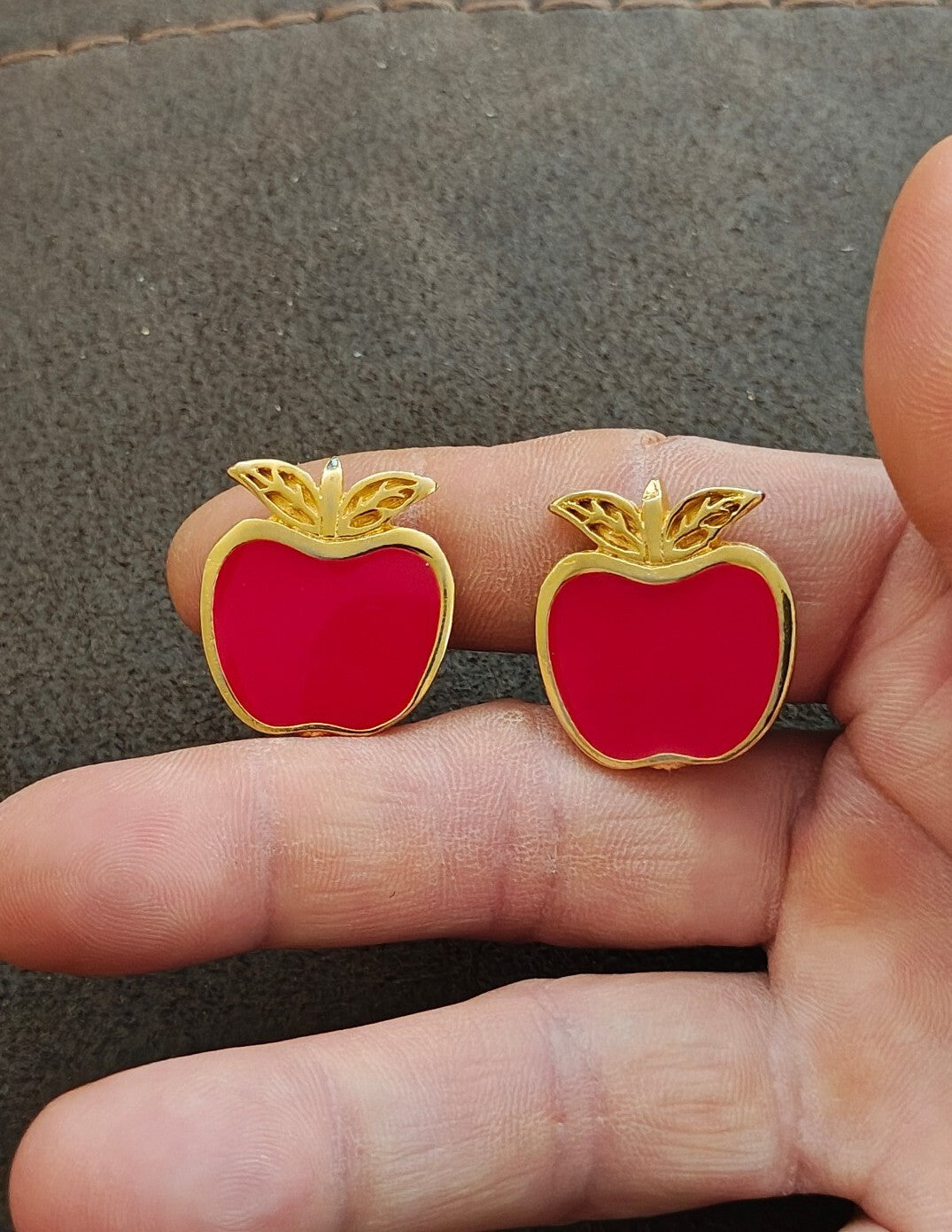 1989 Mimi di N Gold Tone Red Enamel Apple Clip Earrings