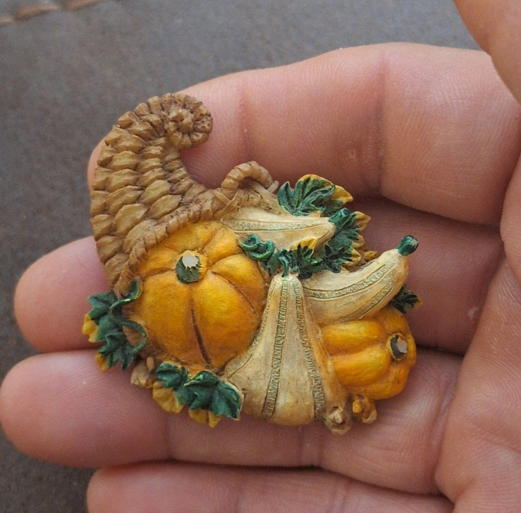 1990s Fall Pumpkins & Gourds Resin Pin Brooch